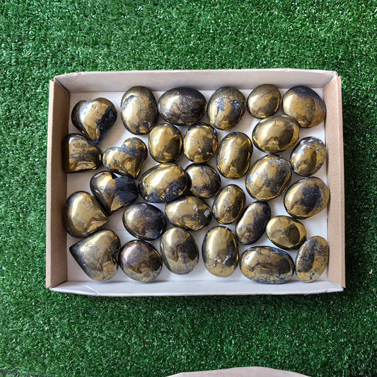 30 pc chalcopyrite with covellite hearts & palms