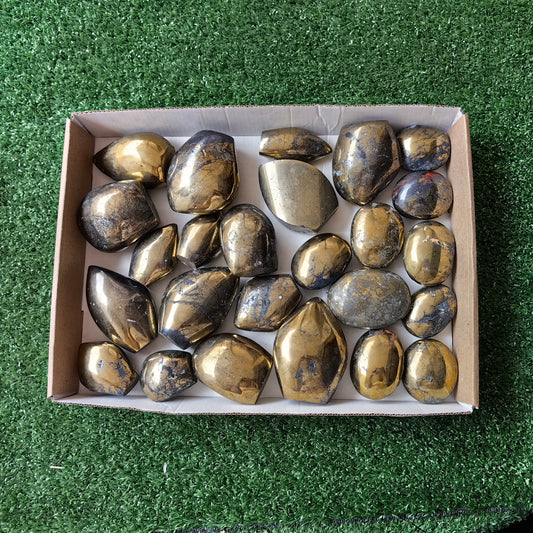 25 pc chalcopyrite with covellite palms & free forms