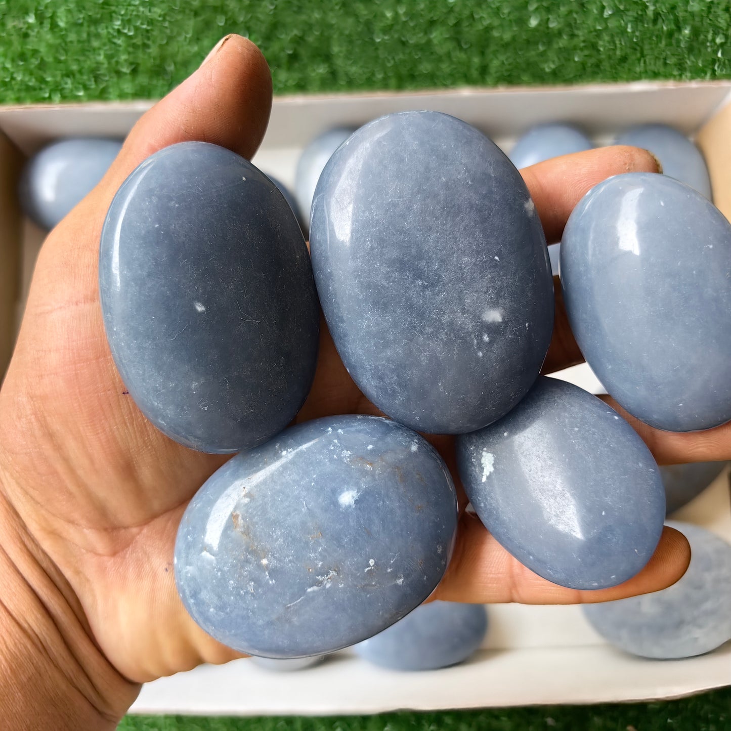 37 pc blue angelite palms