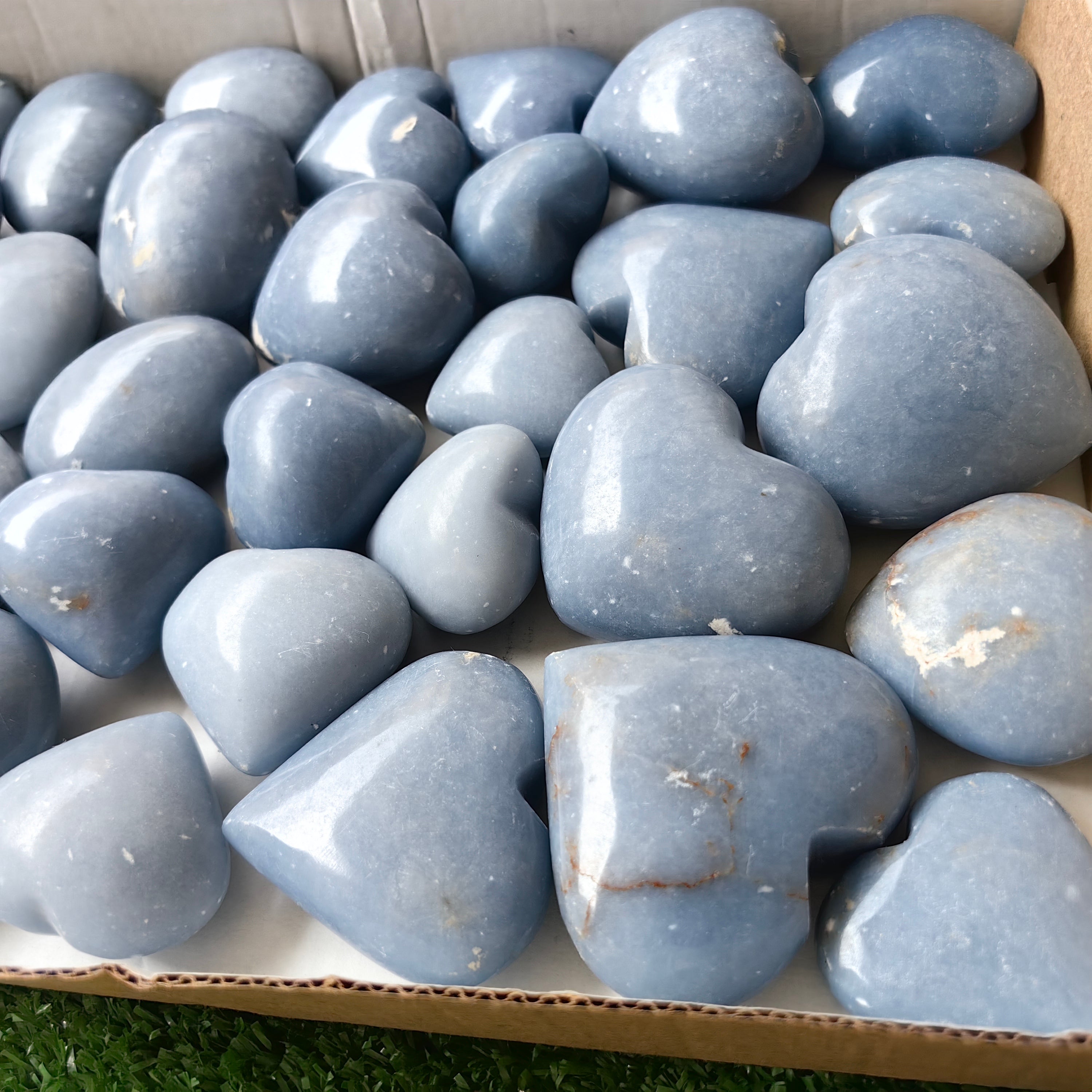 32 pc blue angelite palms & hearts