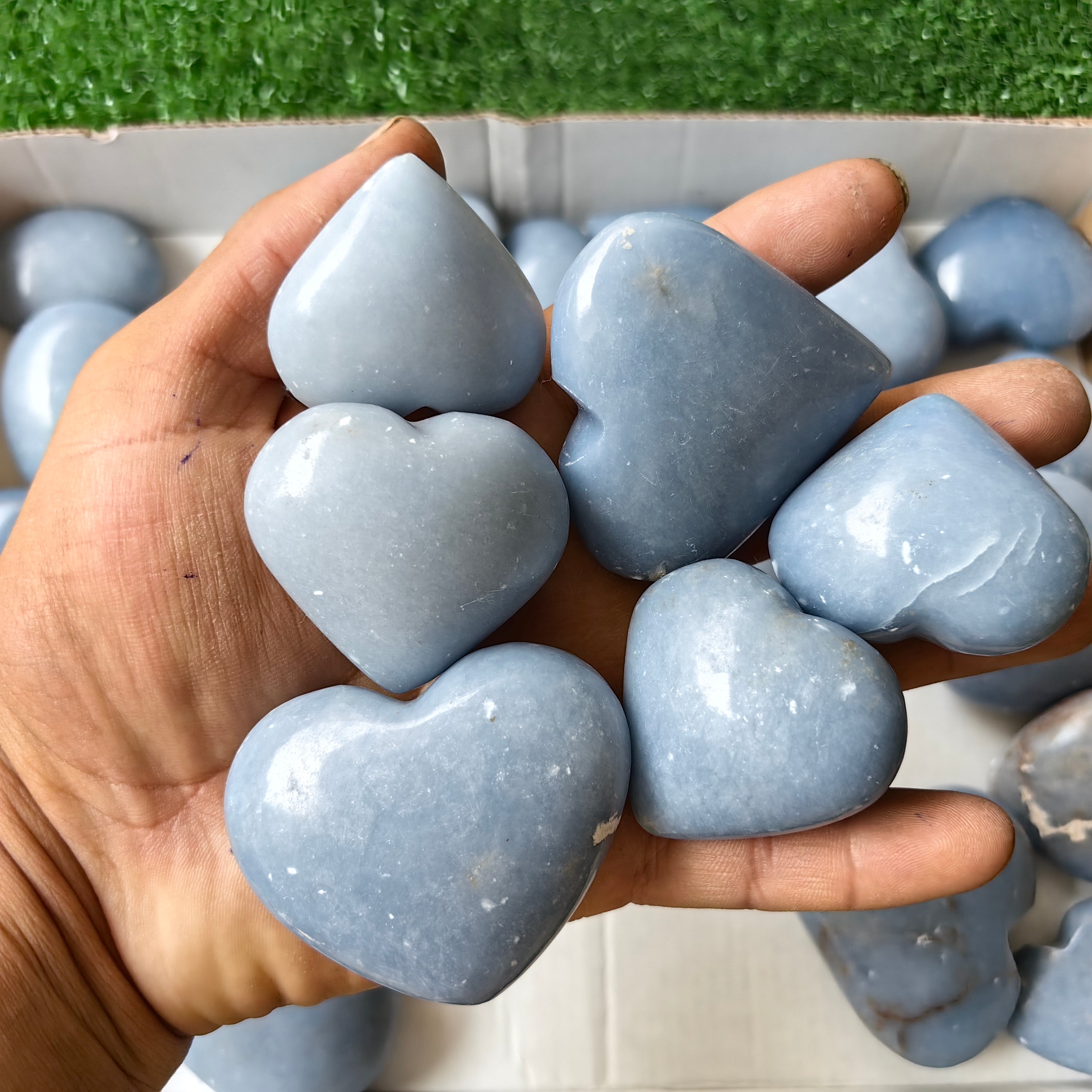 32 pc blue angelite palms & hearts