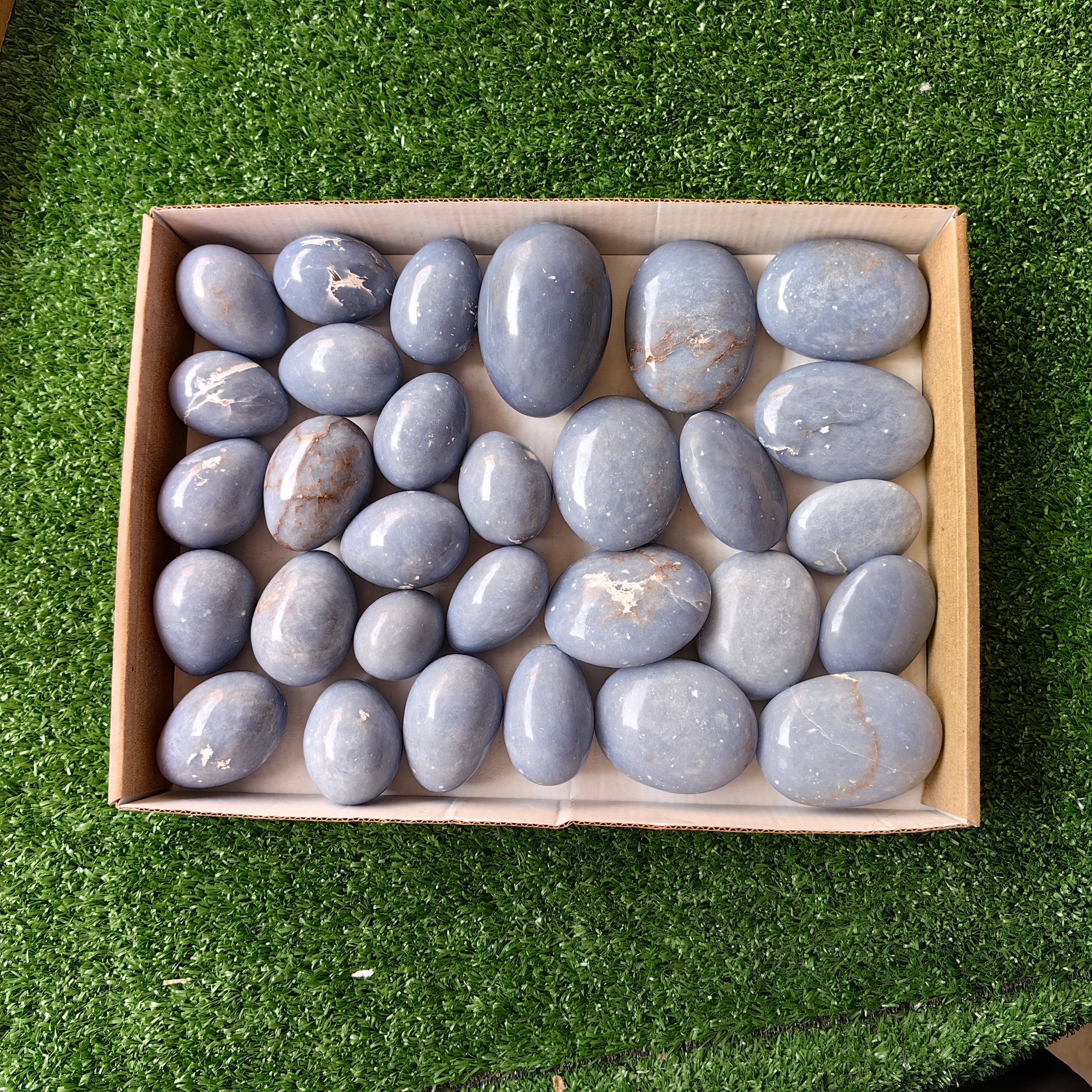 31 pc angelite palms & eggs