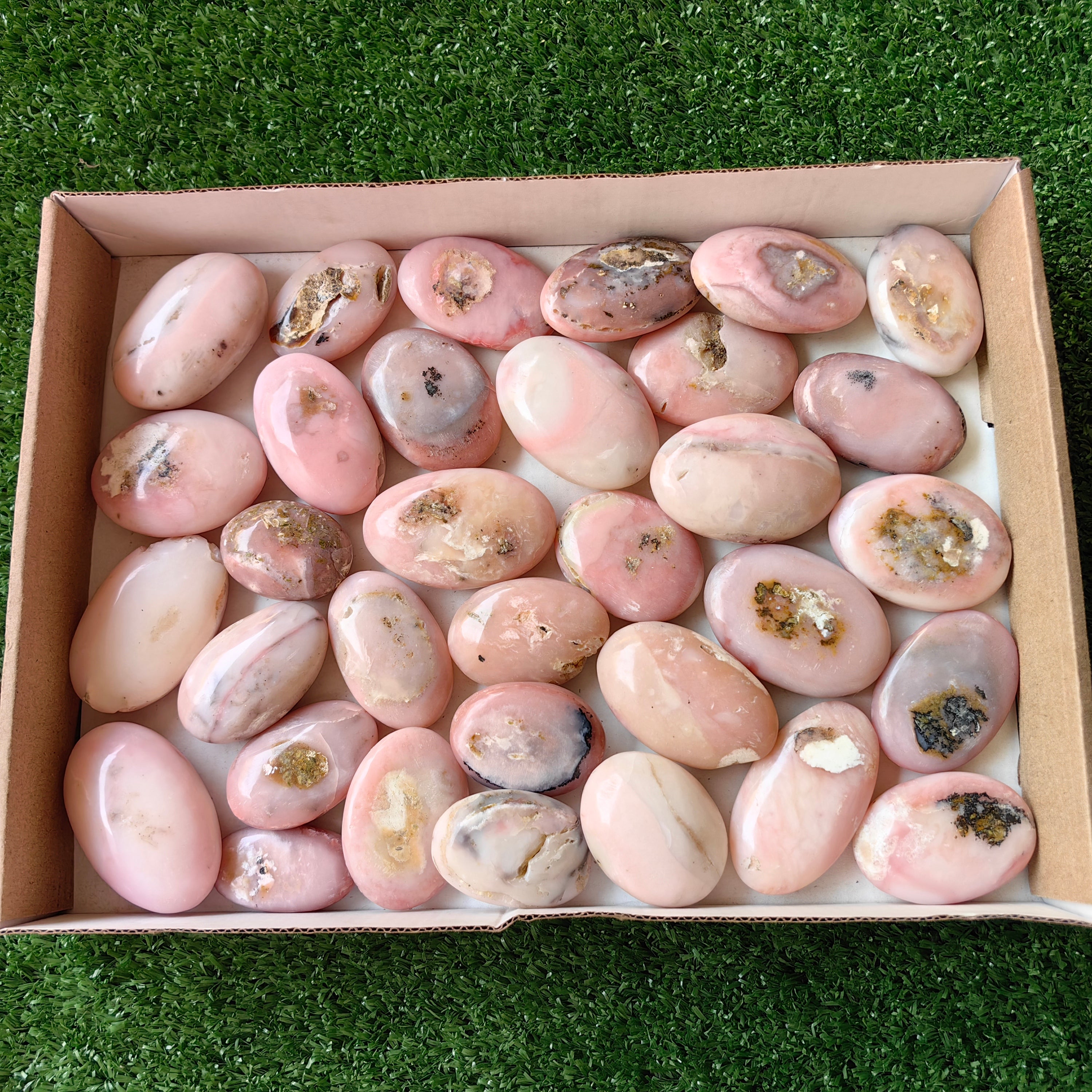 33 pc pink opal palms