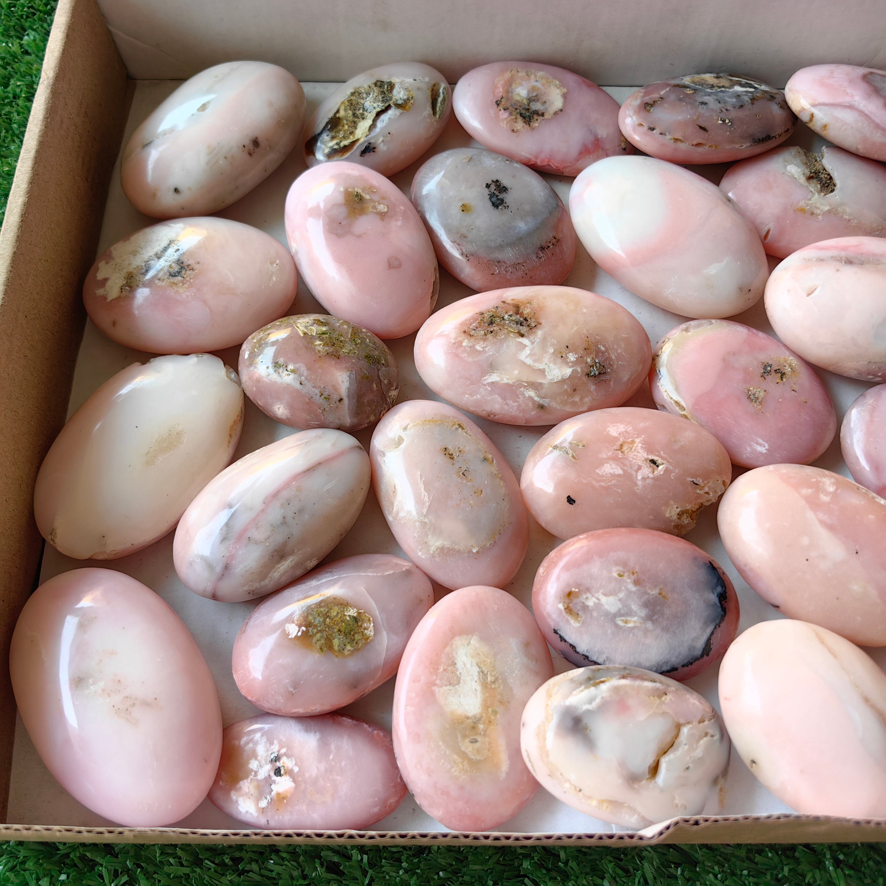 33 pc pink opal palms