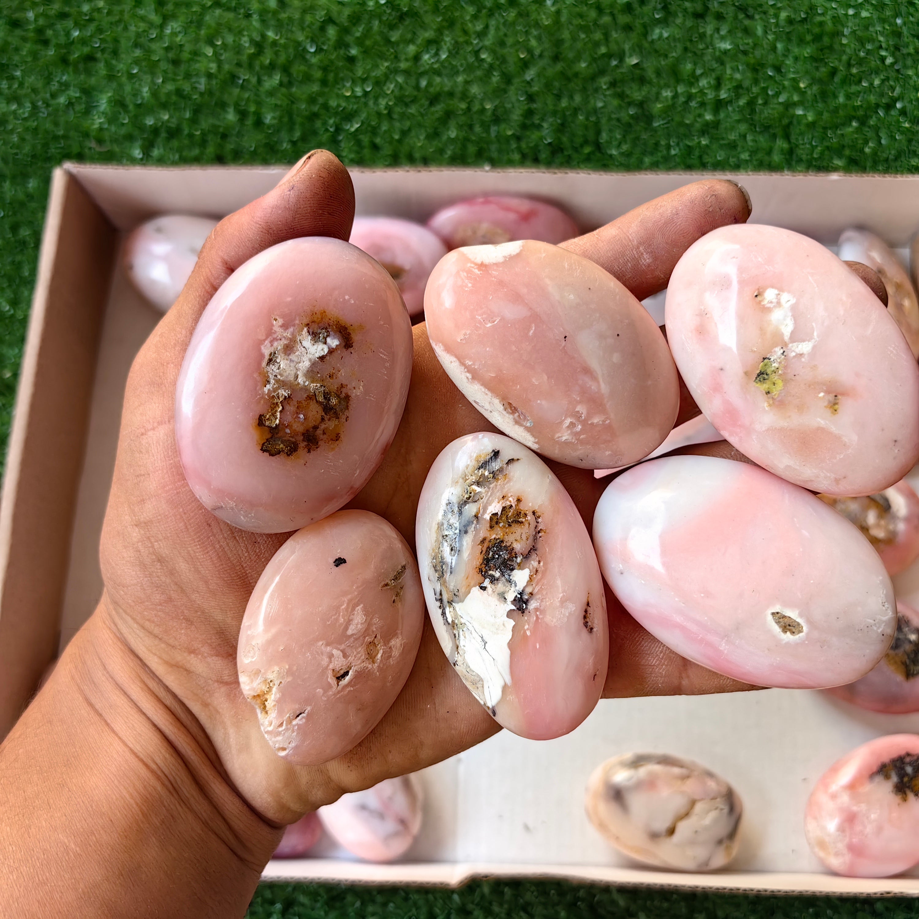 33 pc pink opal palms