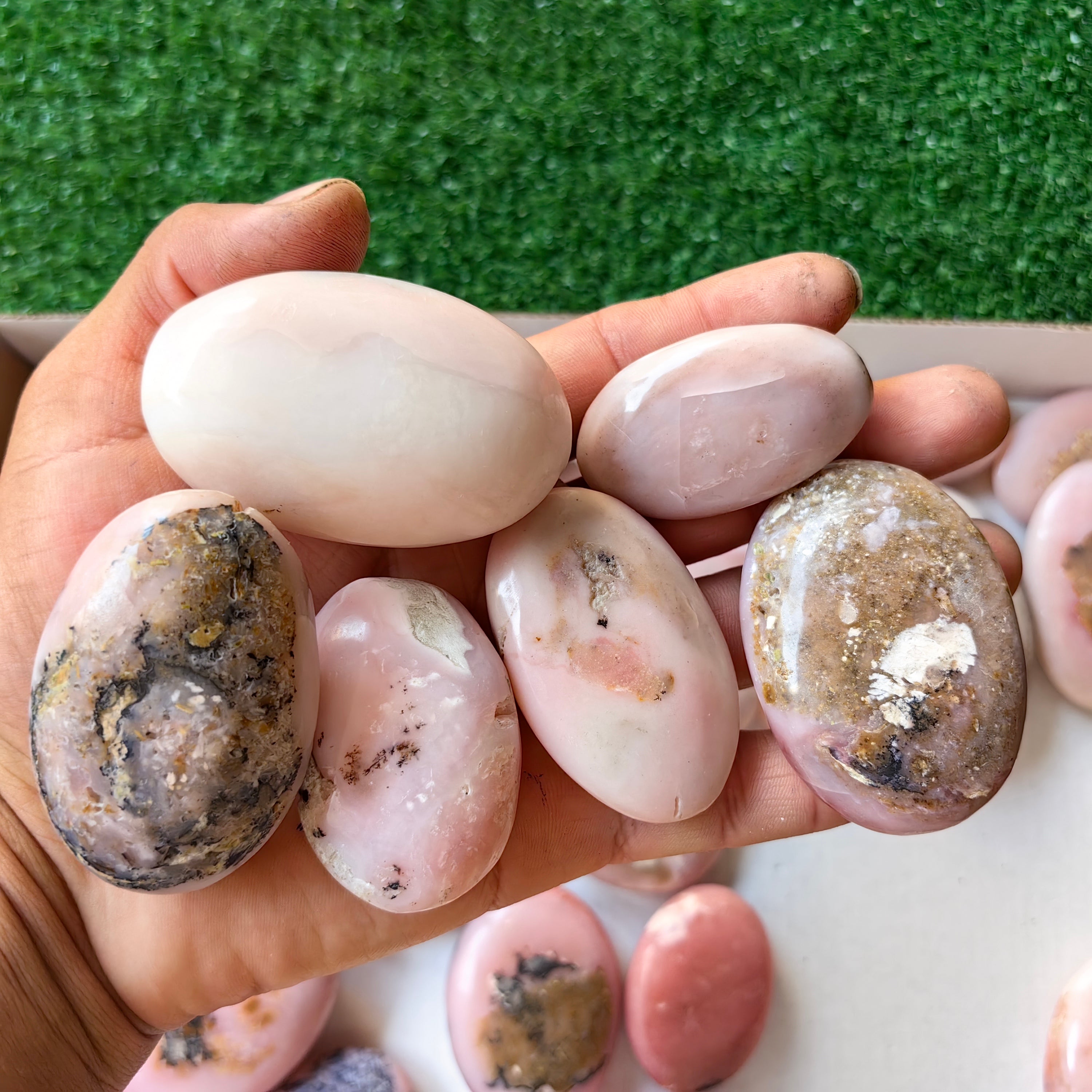 33 pc pink opal palms