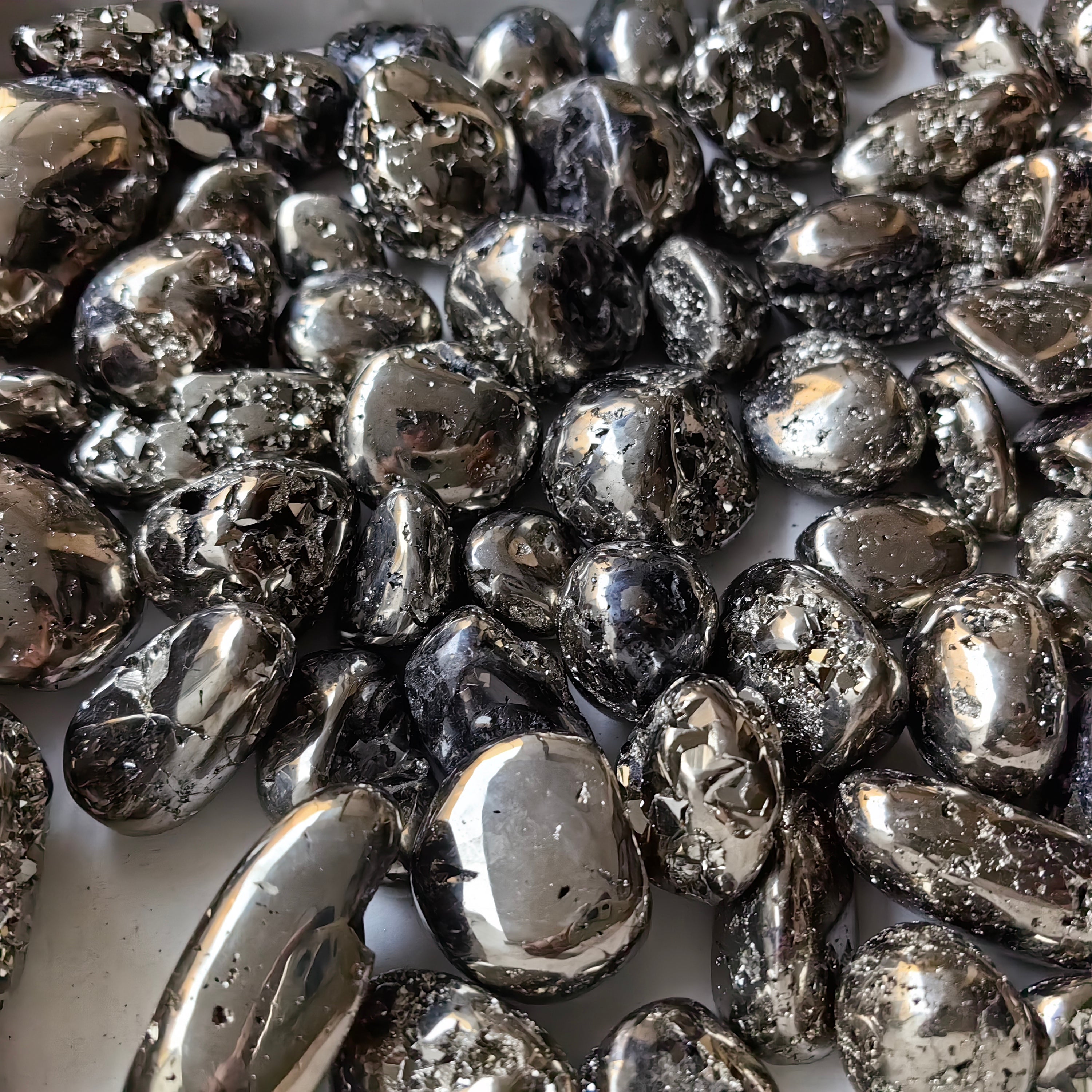 82 pc pyrite tumbled with octactahedral & sphalerite drusy