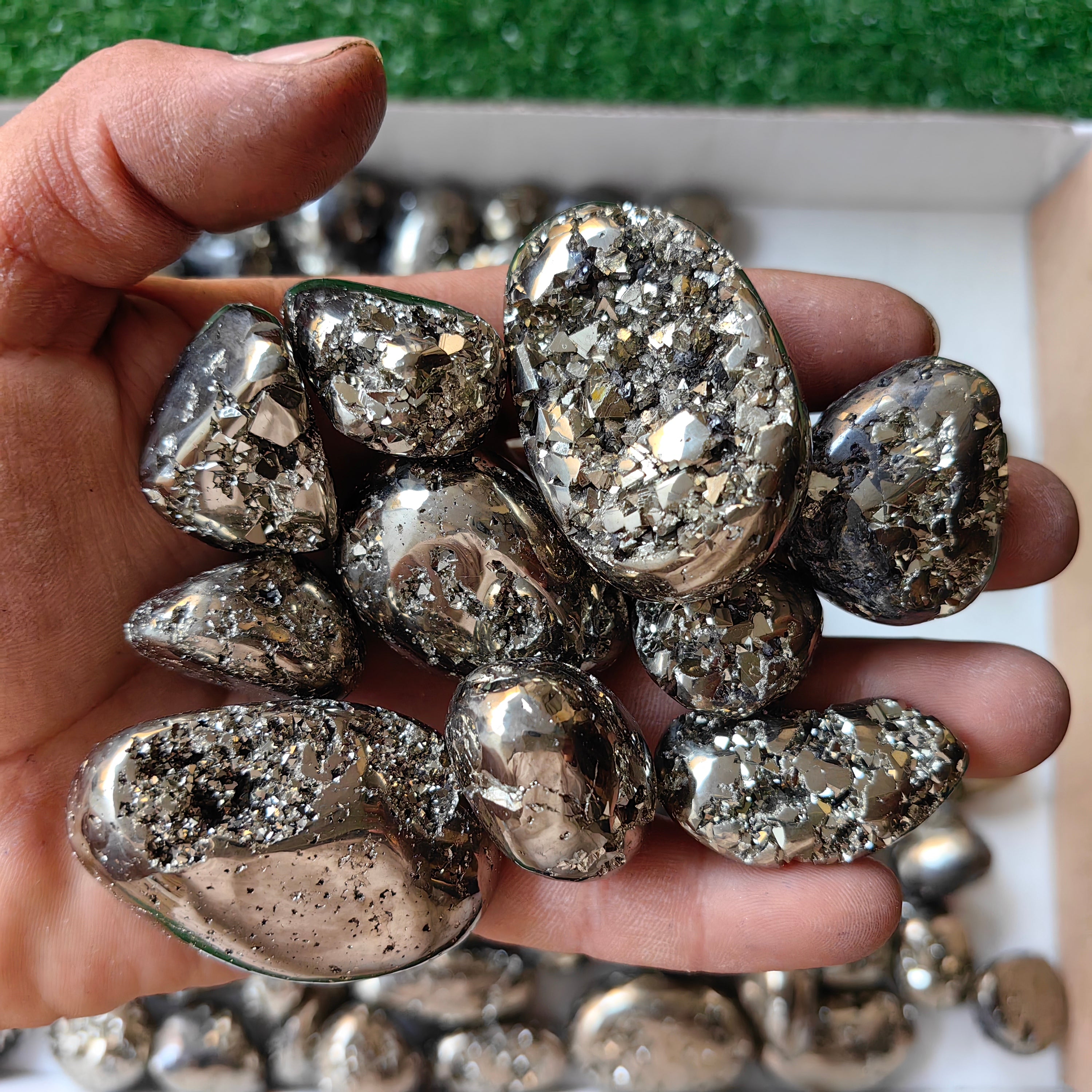 82 pc pyrite tumbled with octactahedral & sphalerite drusy