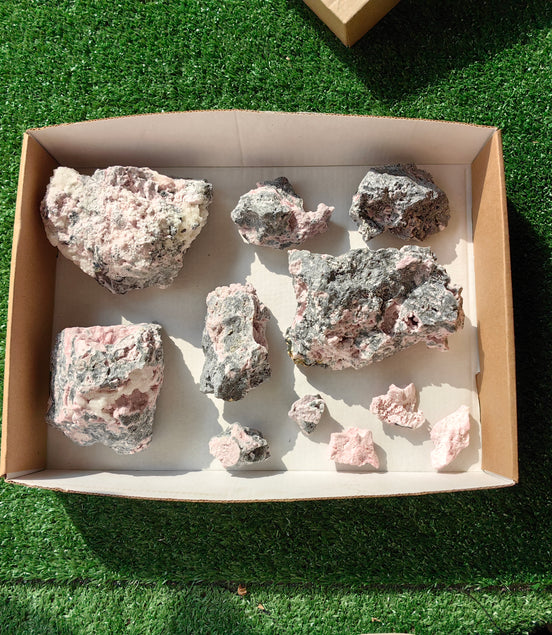 11 rhodochrosite quartz crystals specimen PERU