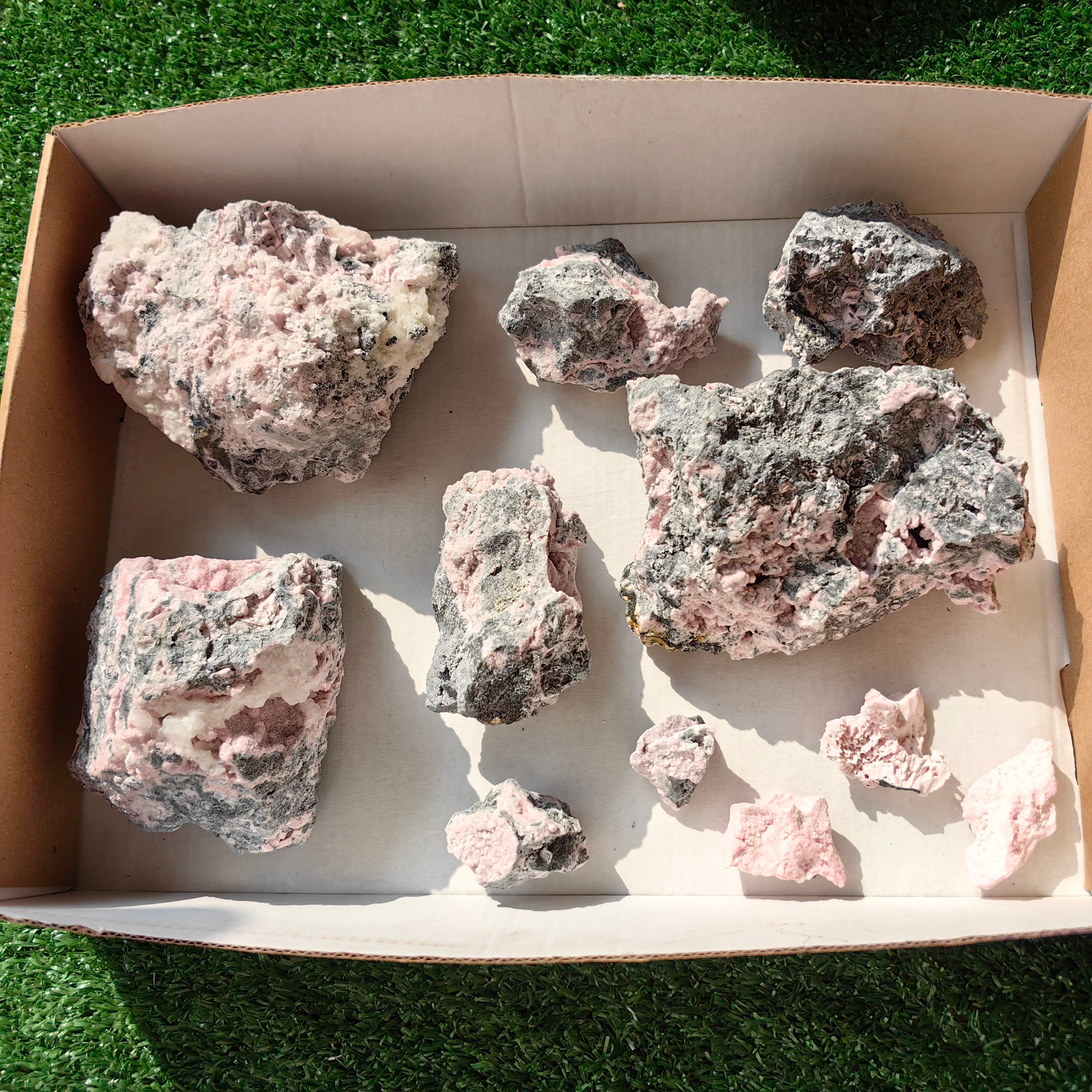 11 rhodochrosite quartz crystals specimen PERU