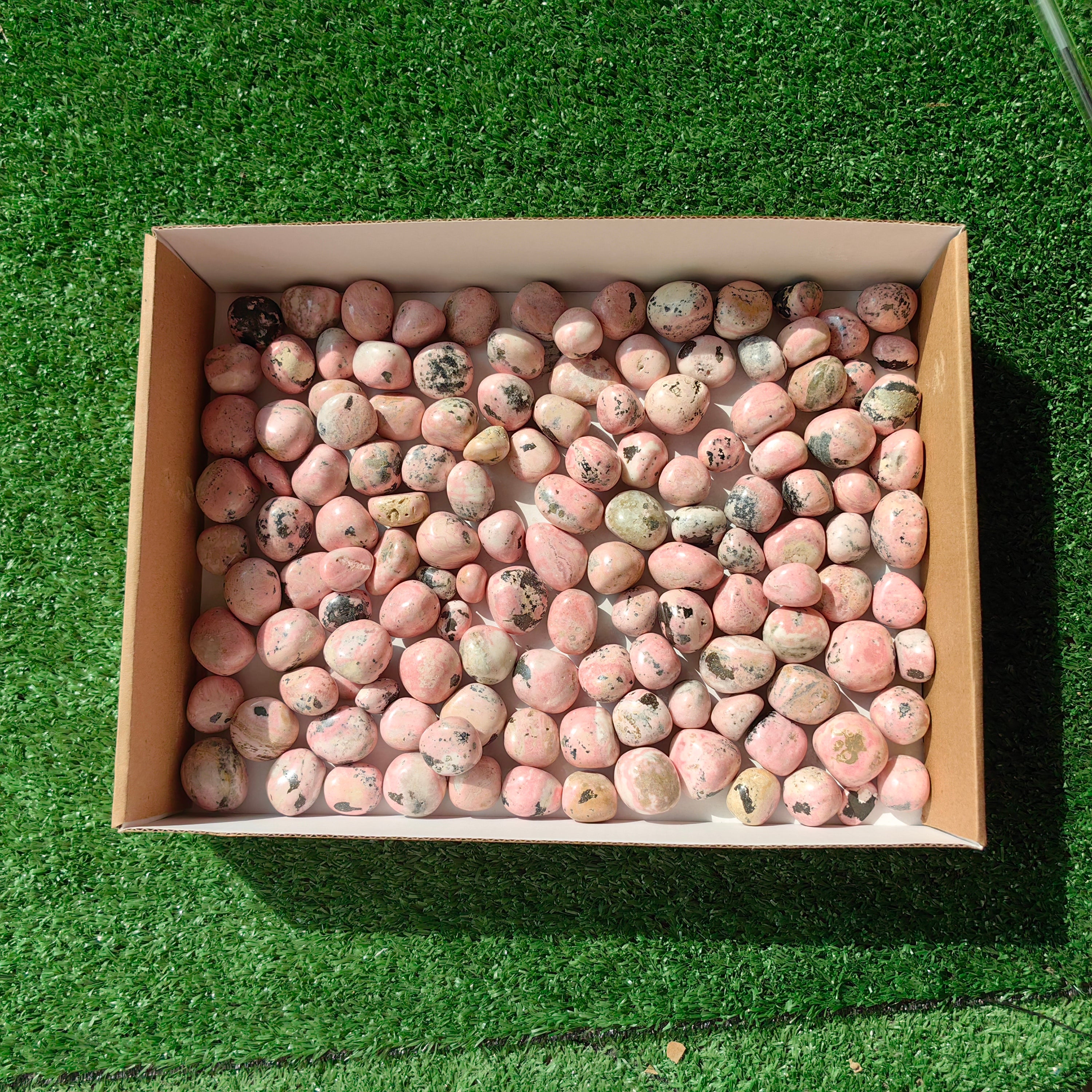 2 kg tumbled rhodonite