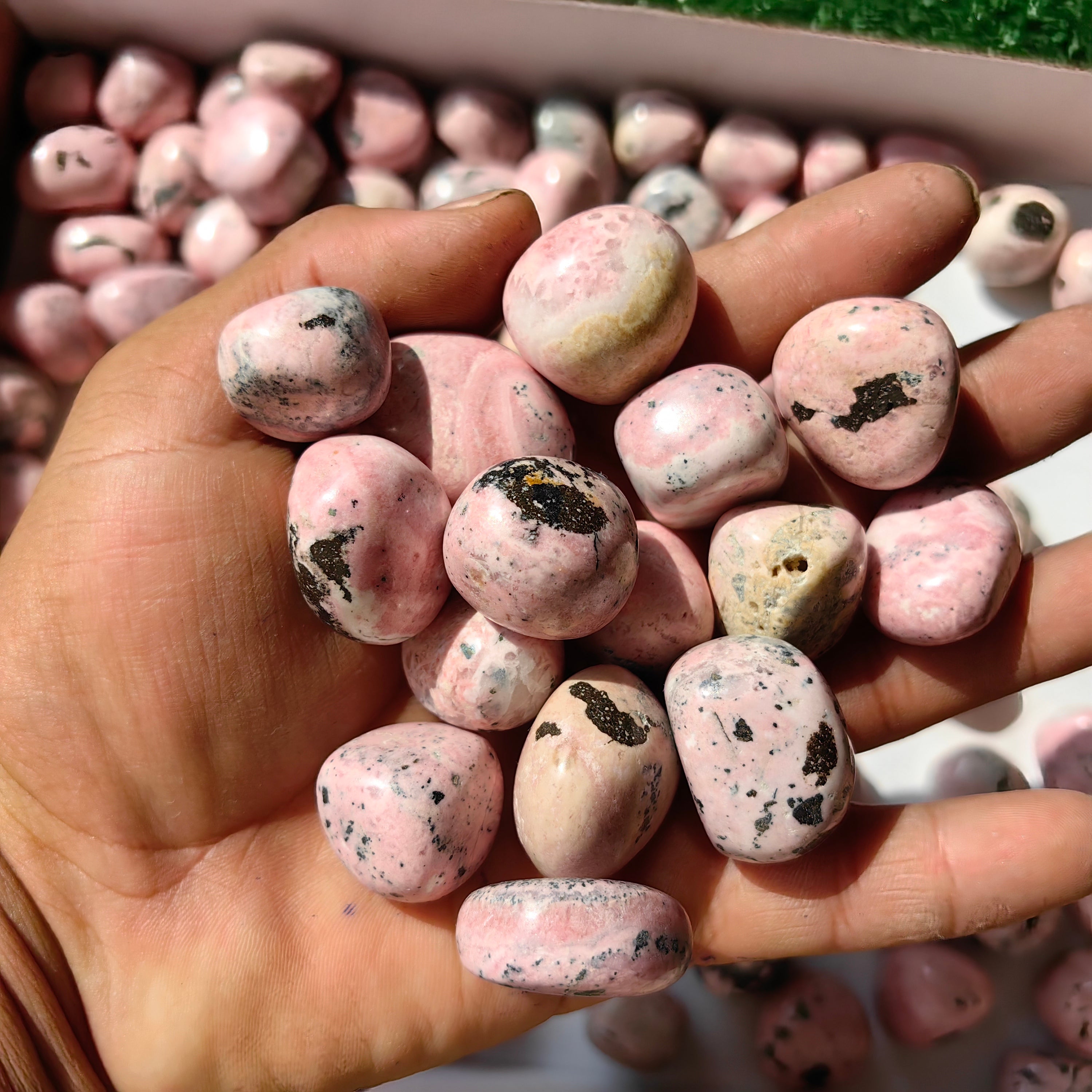 2 kg tumbled rhodonite
