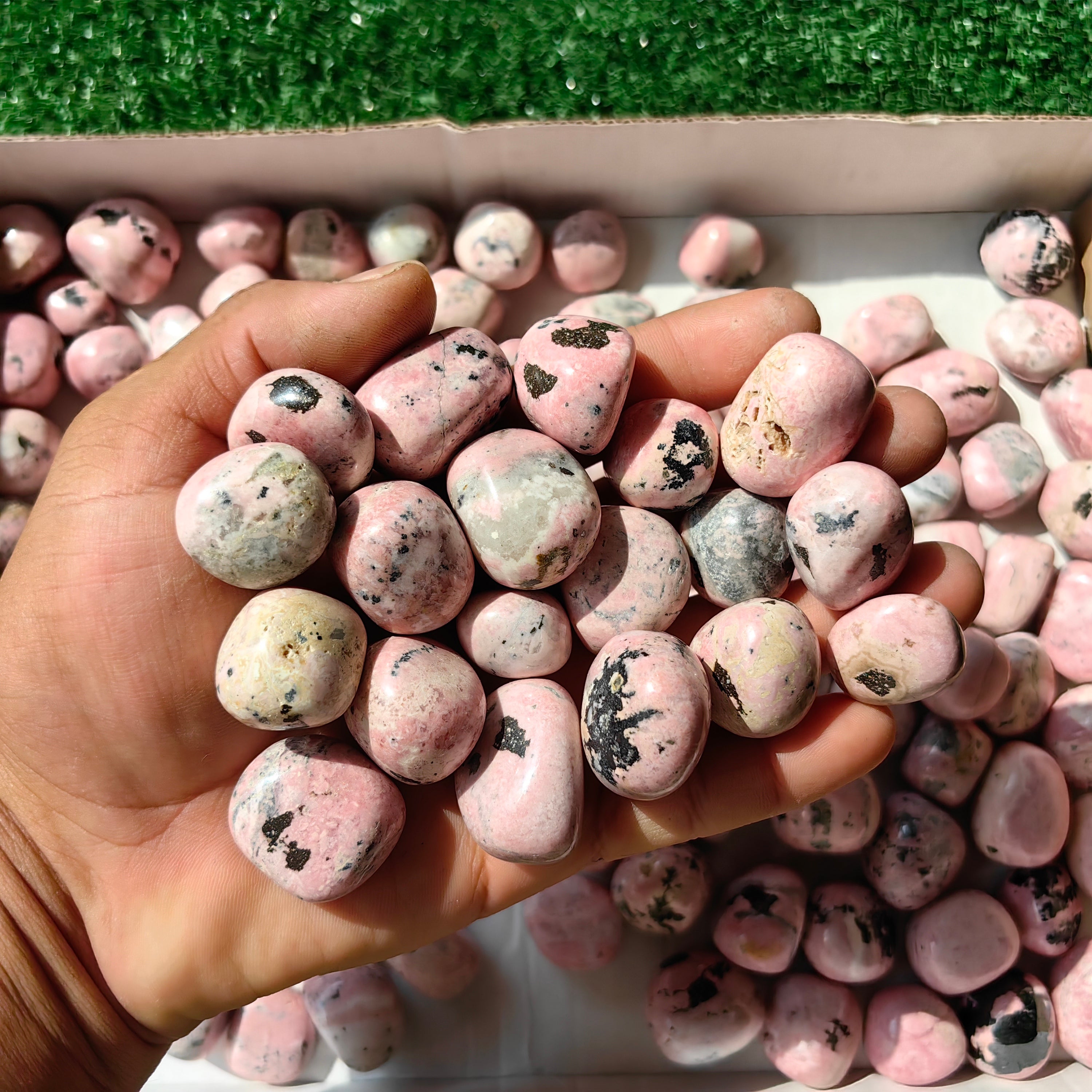 2 kg tumbled rhodonite