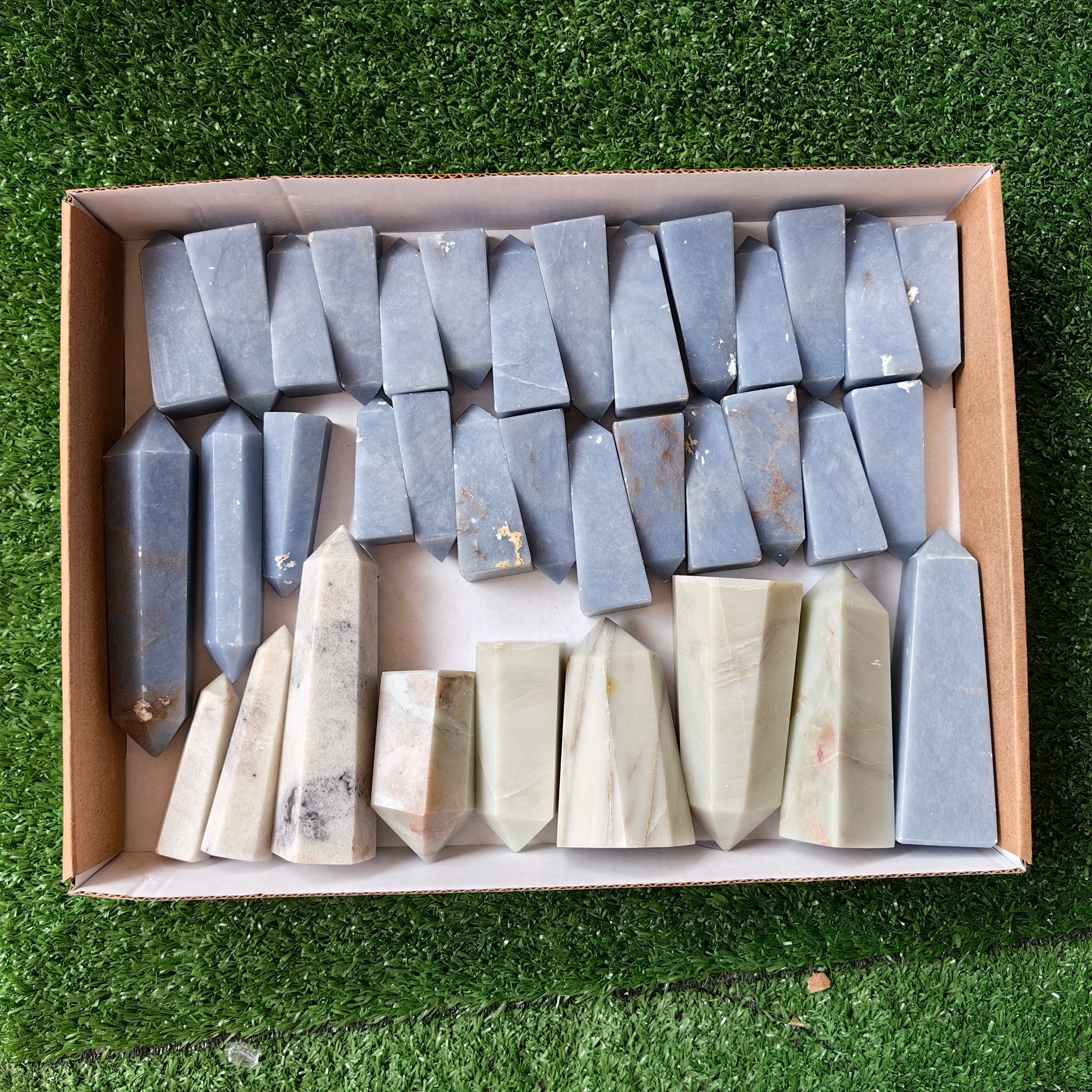 36 pc white onix & blue angelite towers