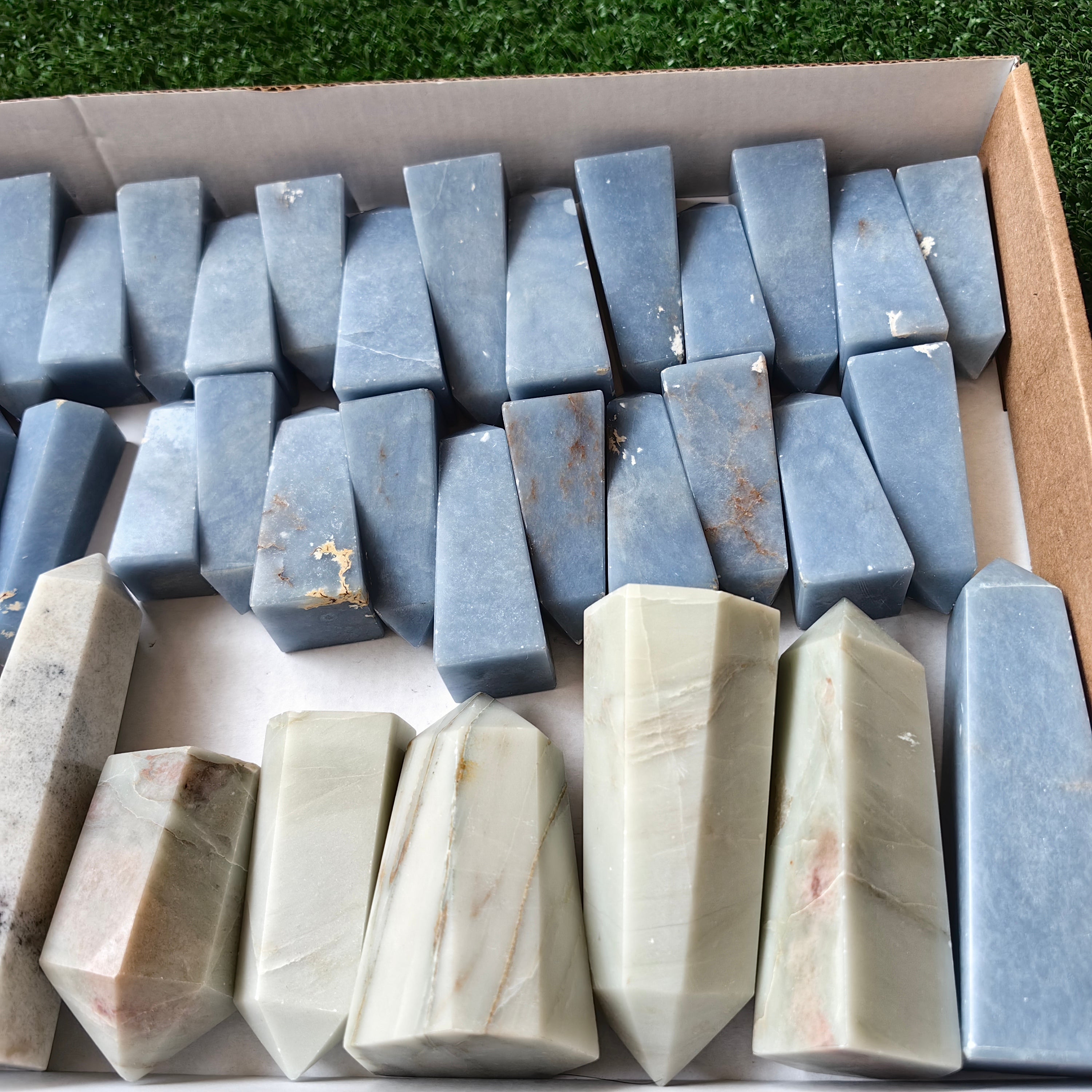 36 pc white onix & blue angelite towers