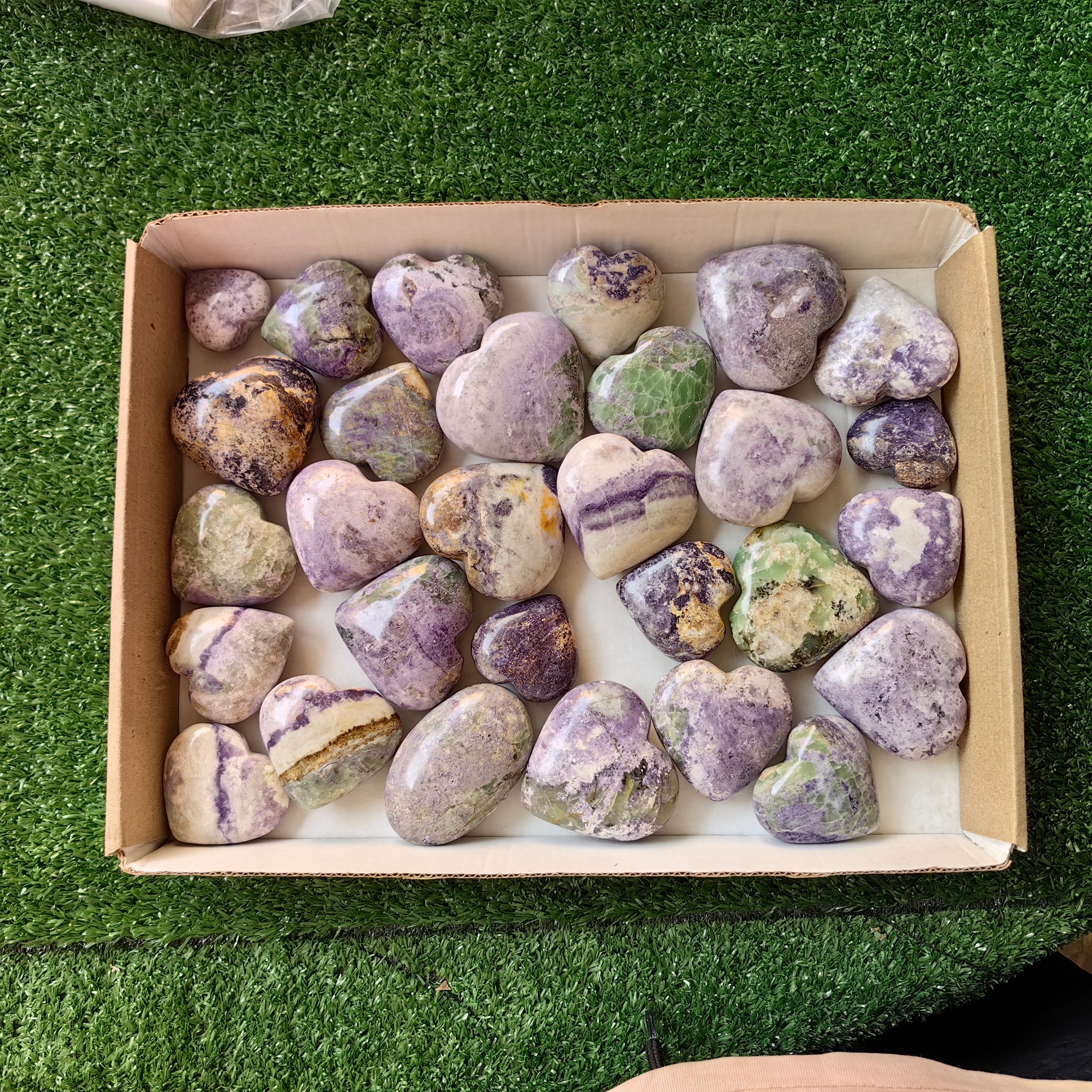 29 pc bolivianite hearts & palms