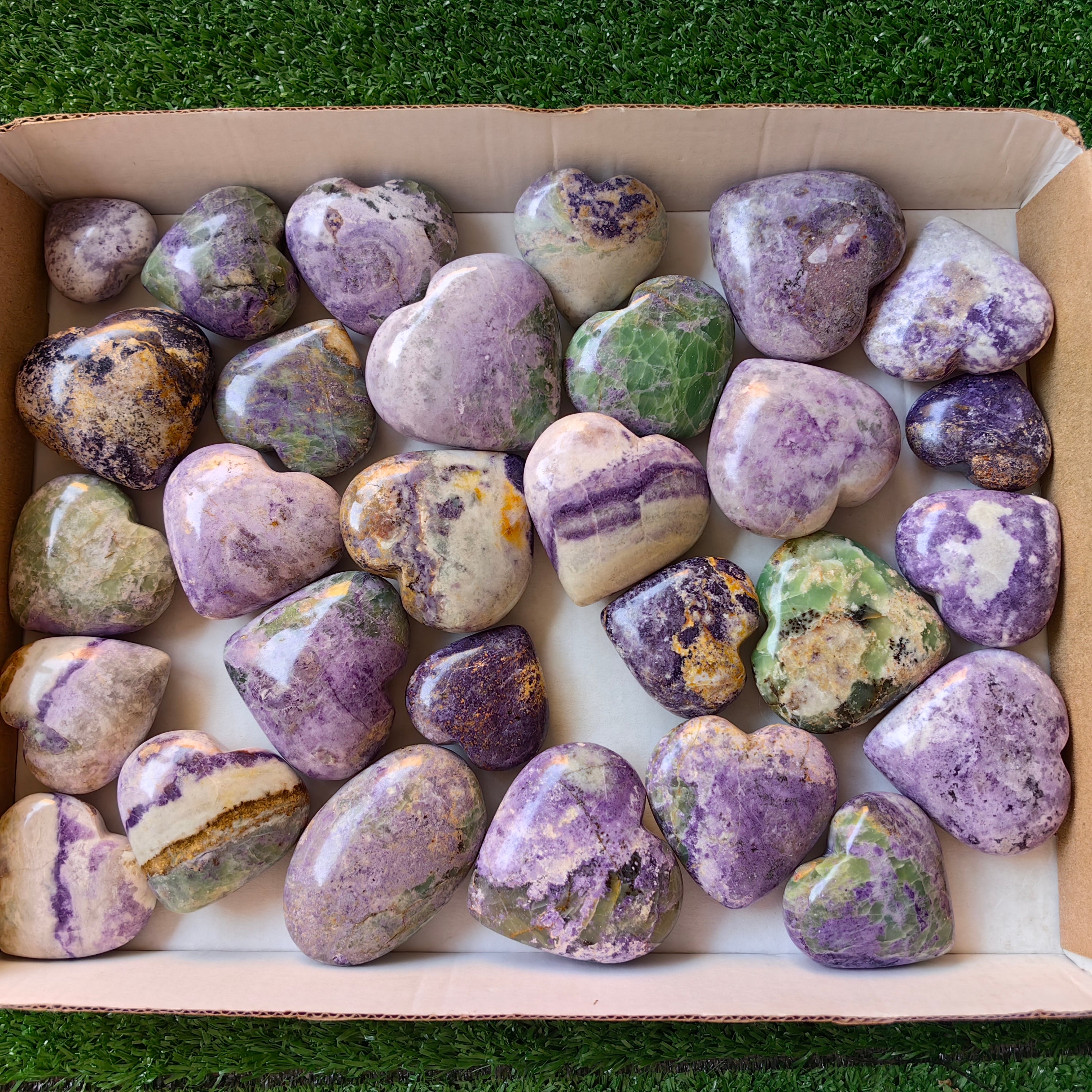 29 pc bolivianite hearts & palms