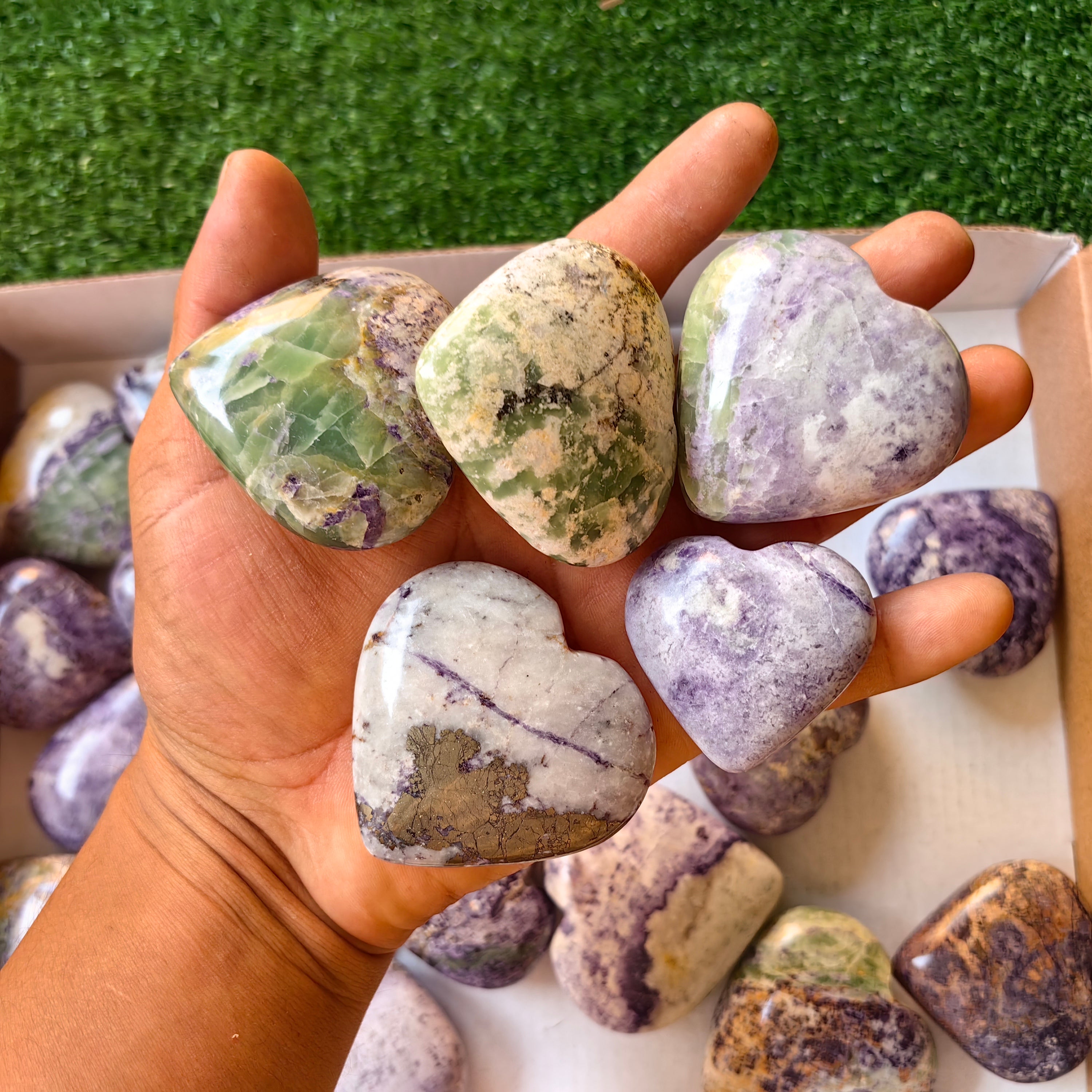 26 pc bolivianite hearts