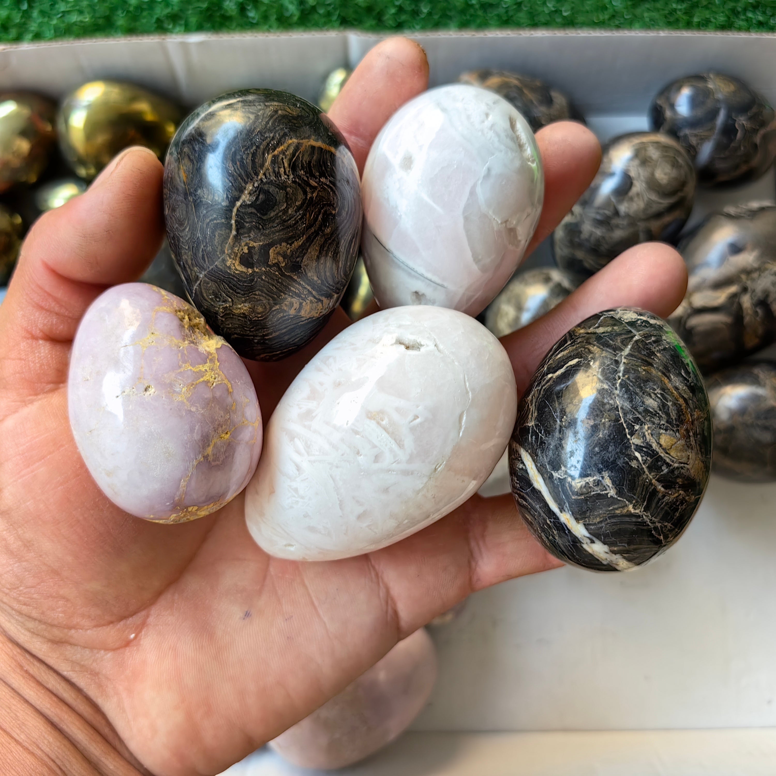 40 pc mixted eggs chalcopyrite, mangano, stramatolite, phosphosiderite, angelite & chrysocolla
