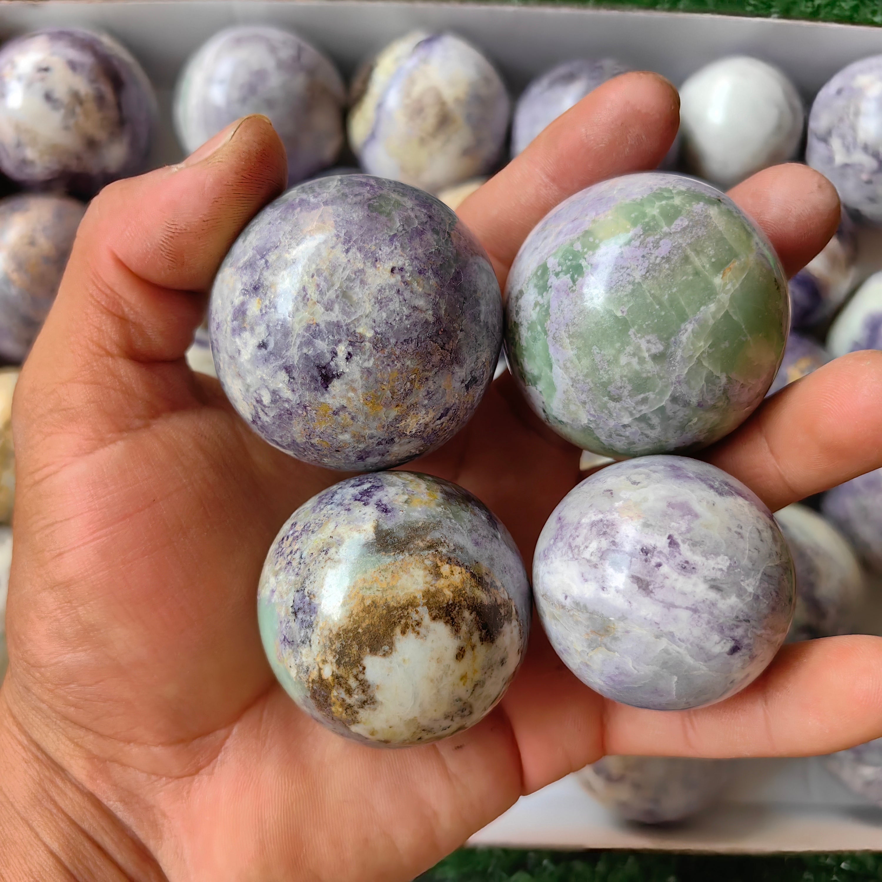 29 pc bolivianite spheres