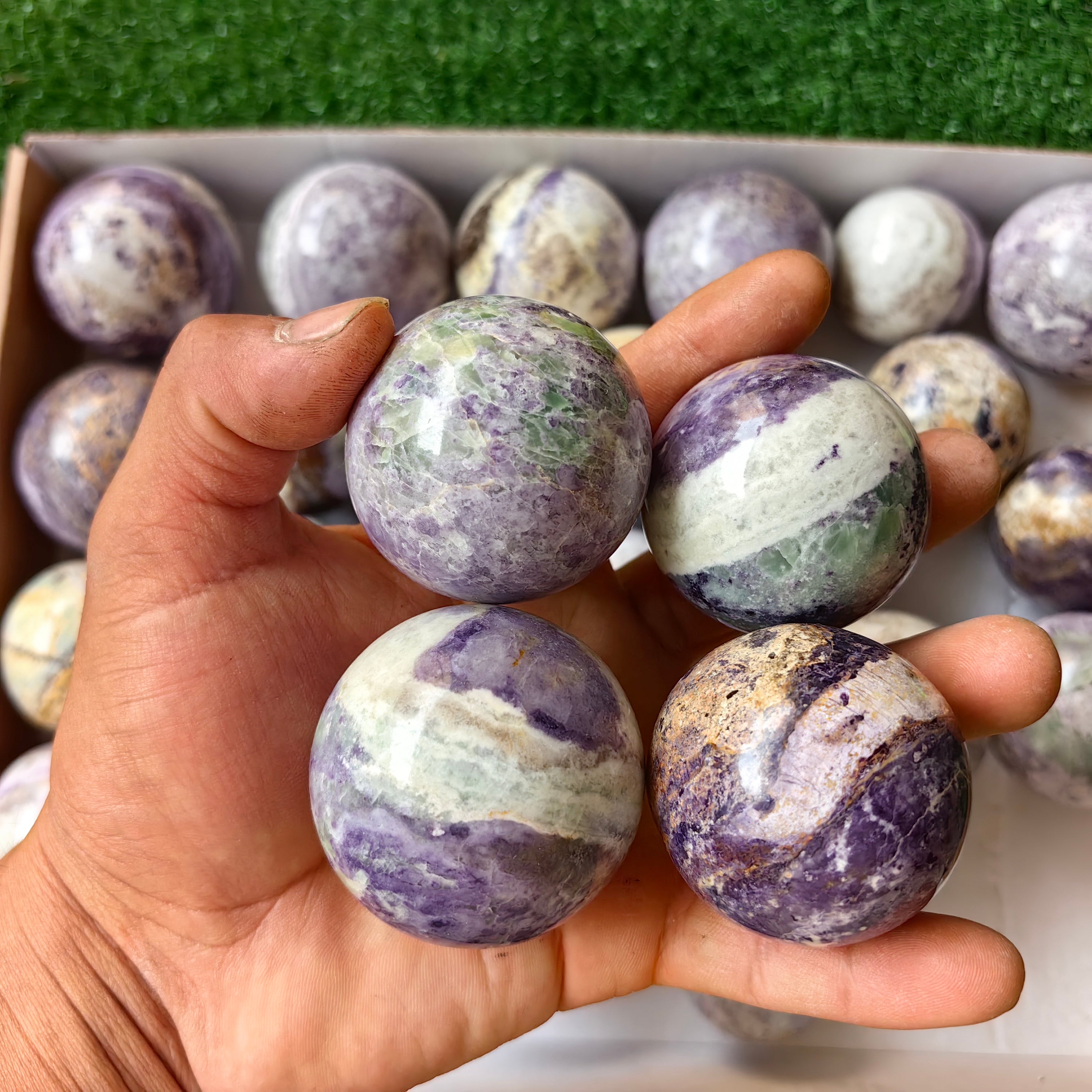 29 pc bolivianite spheres