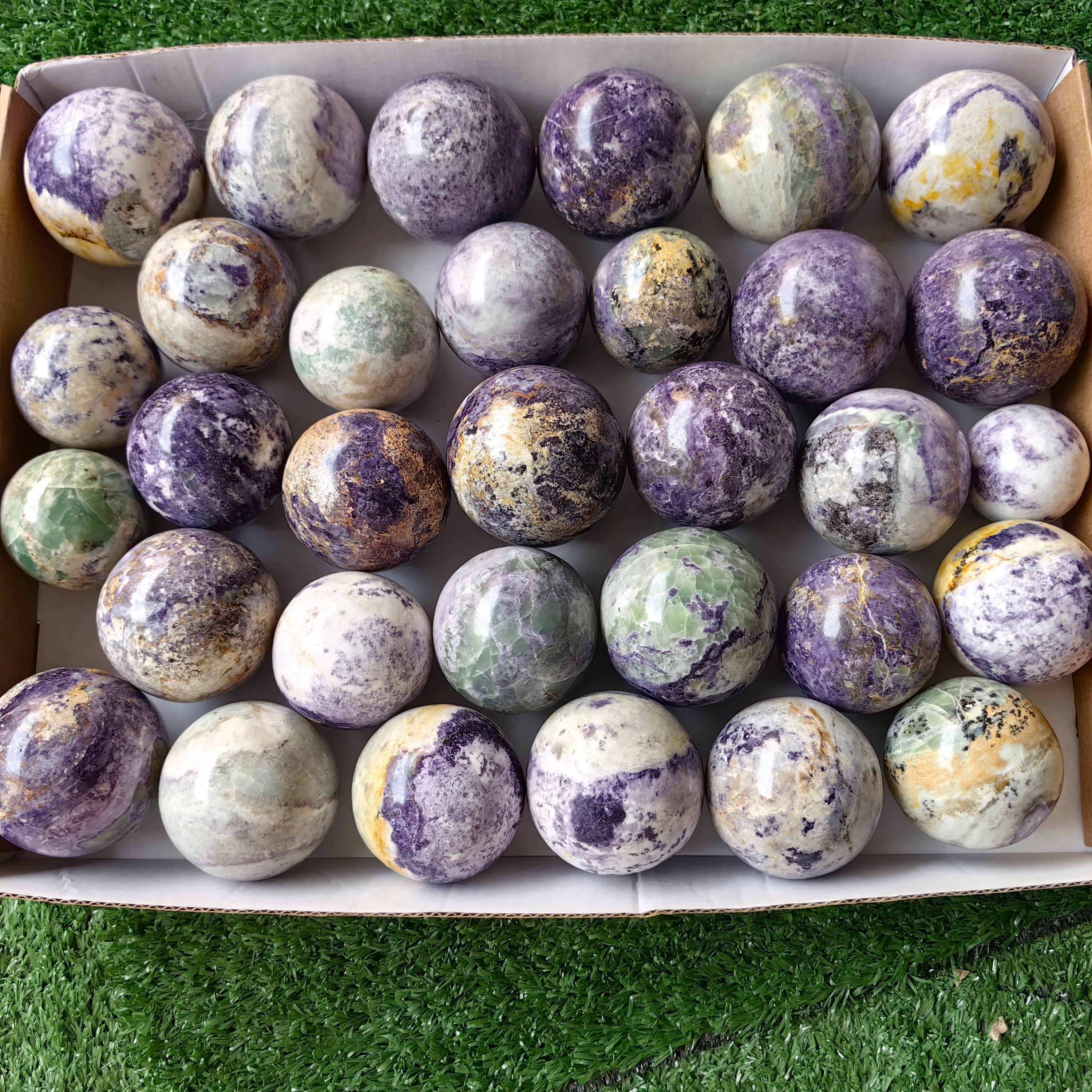 32 pc bolivianite spheres