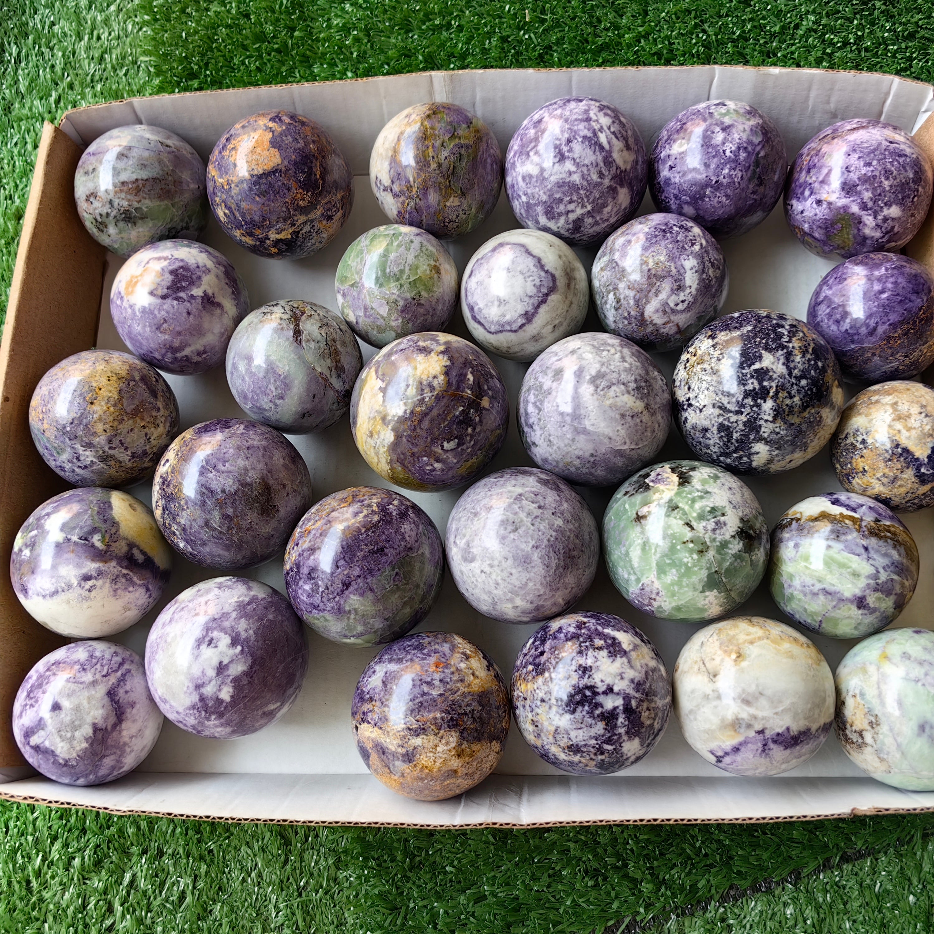 29 pc bolivianite spheres