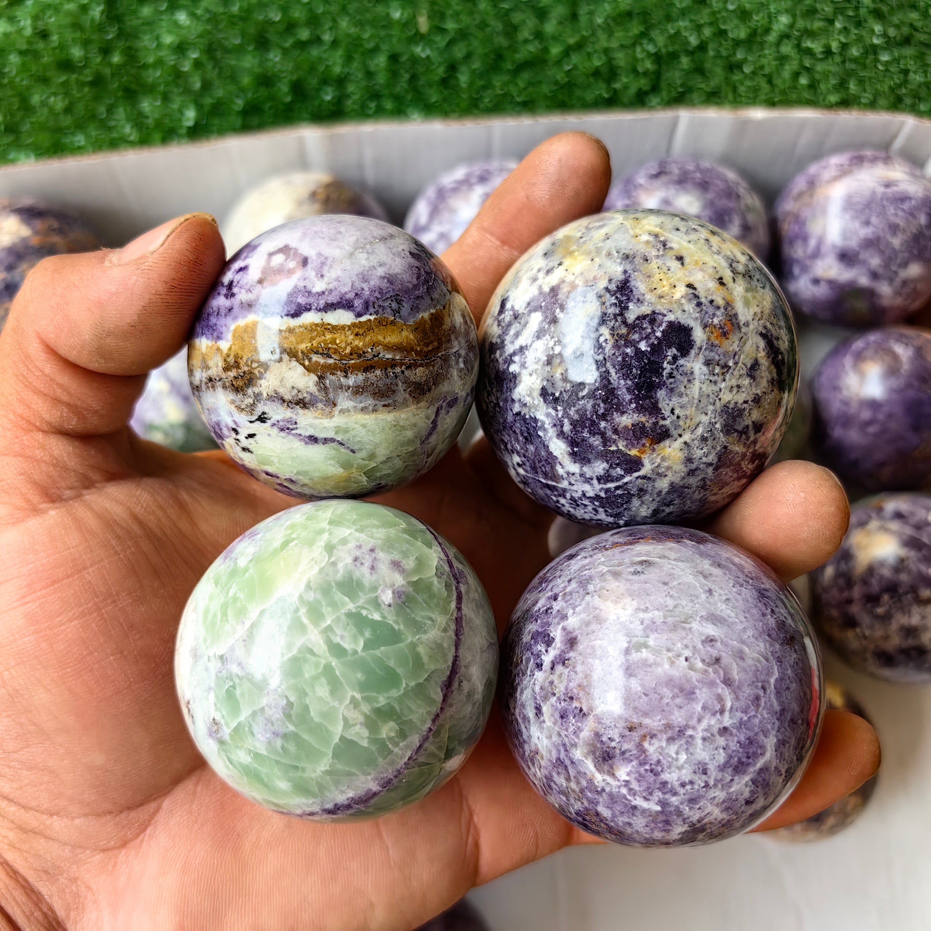 29 pc bolivianite spheres