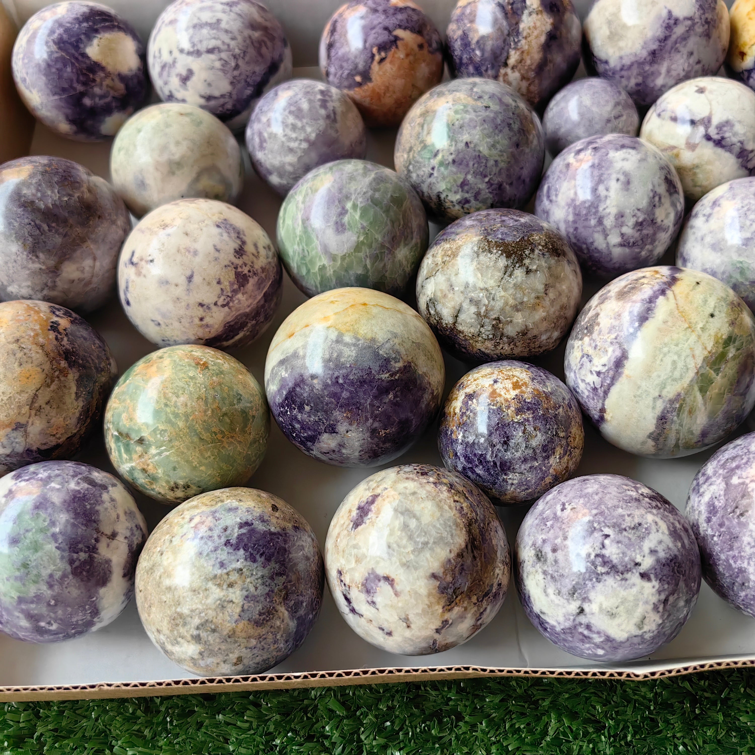 31 pc bolivianite spheres