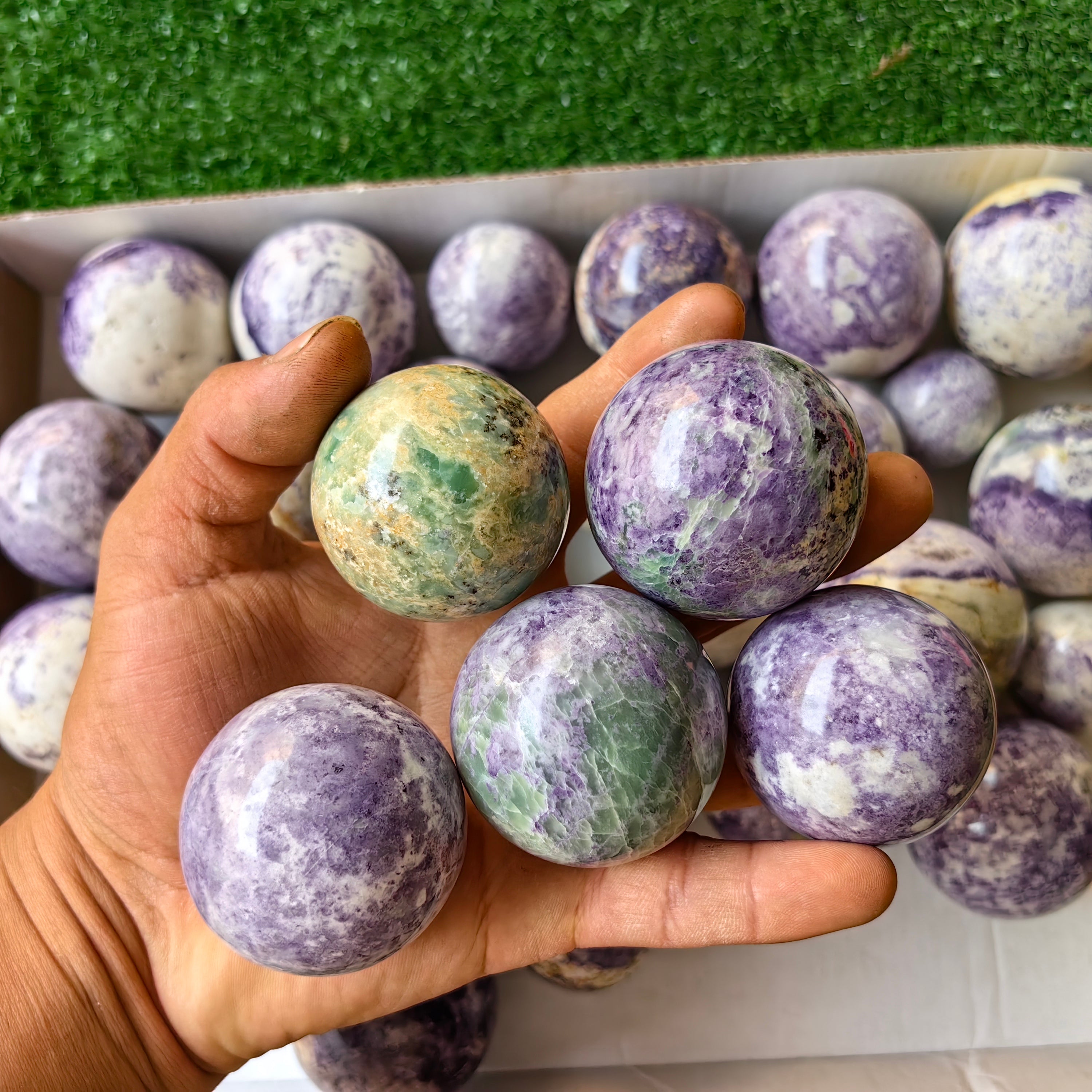 31 pc bolivianite spheres
