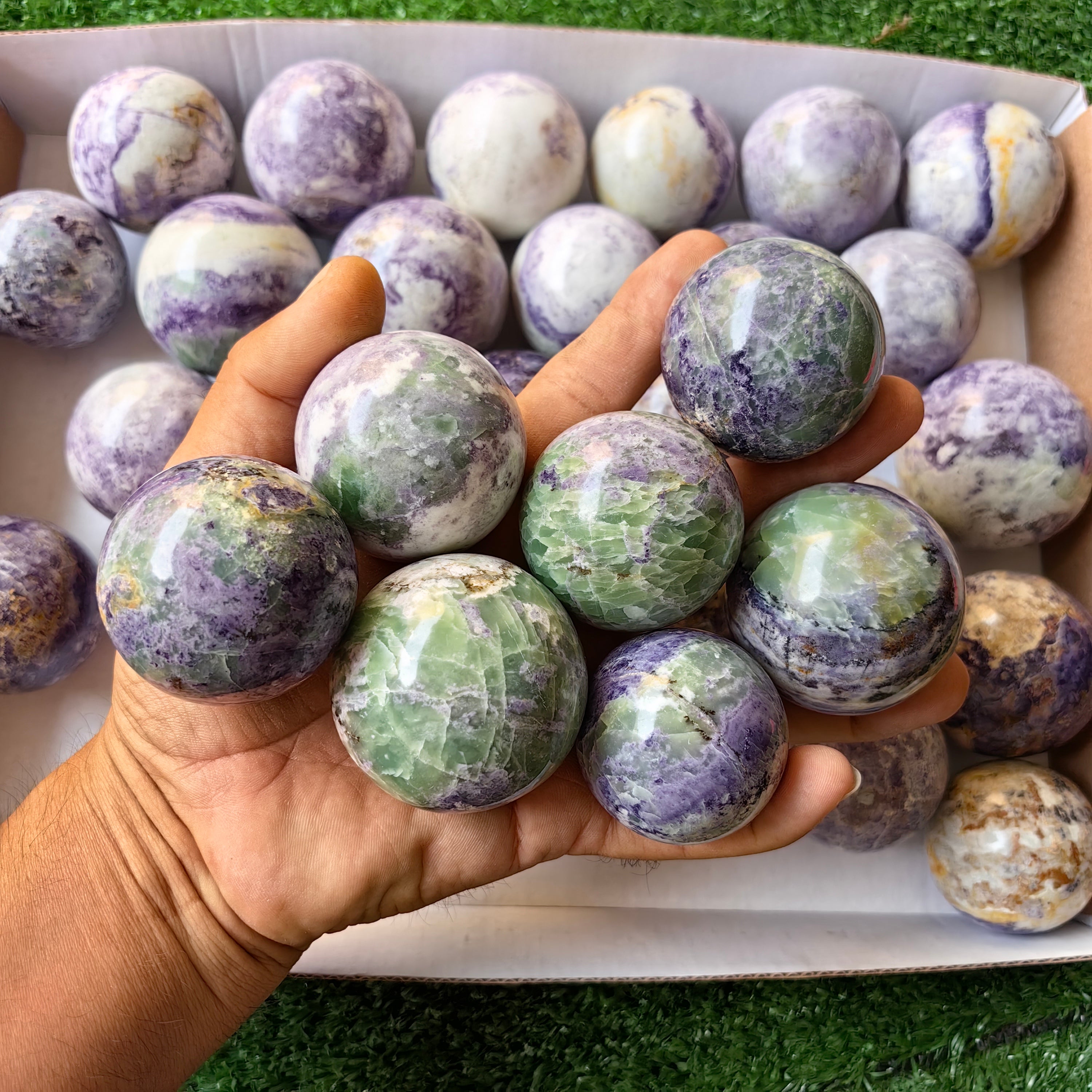 33 pc bolivianite spheres