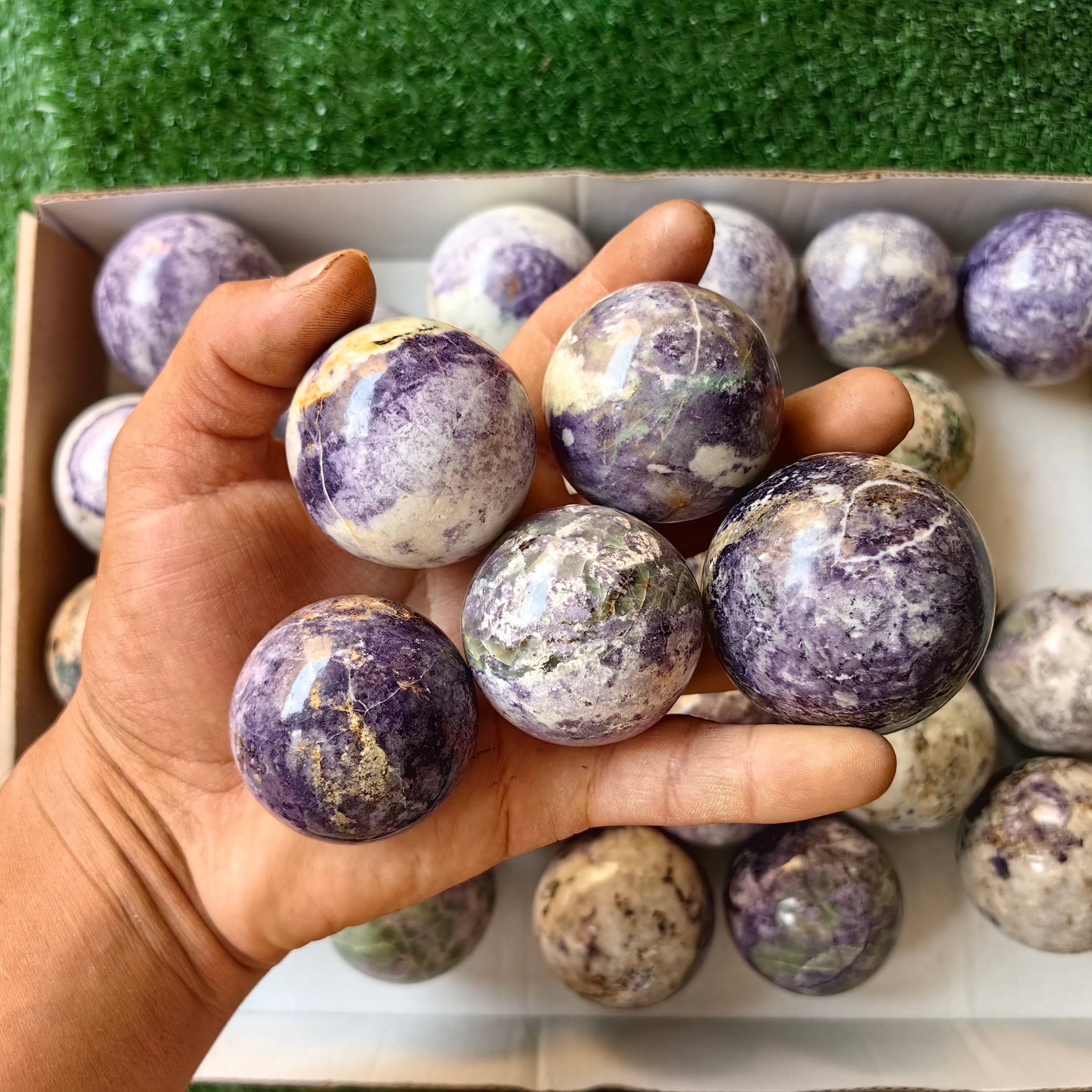 30 pc bolivianite spheres