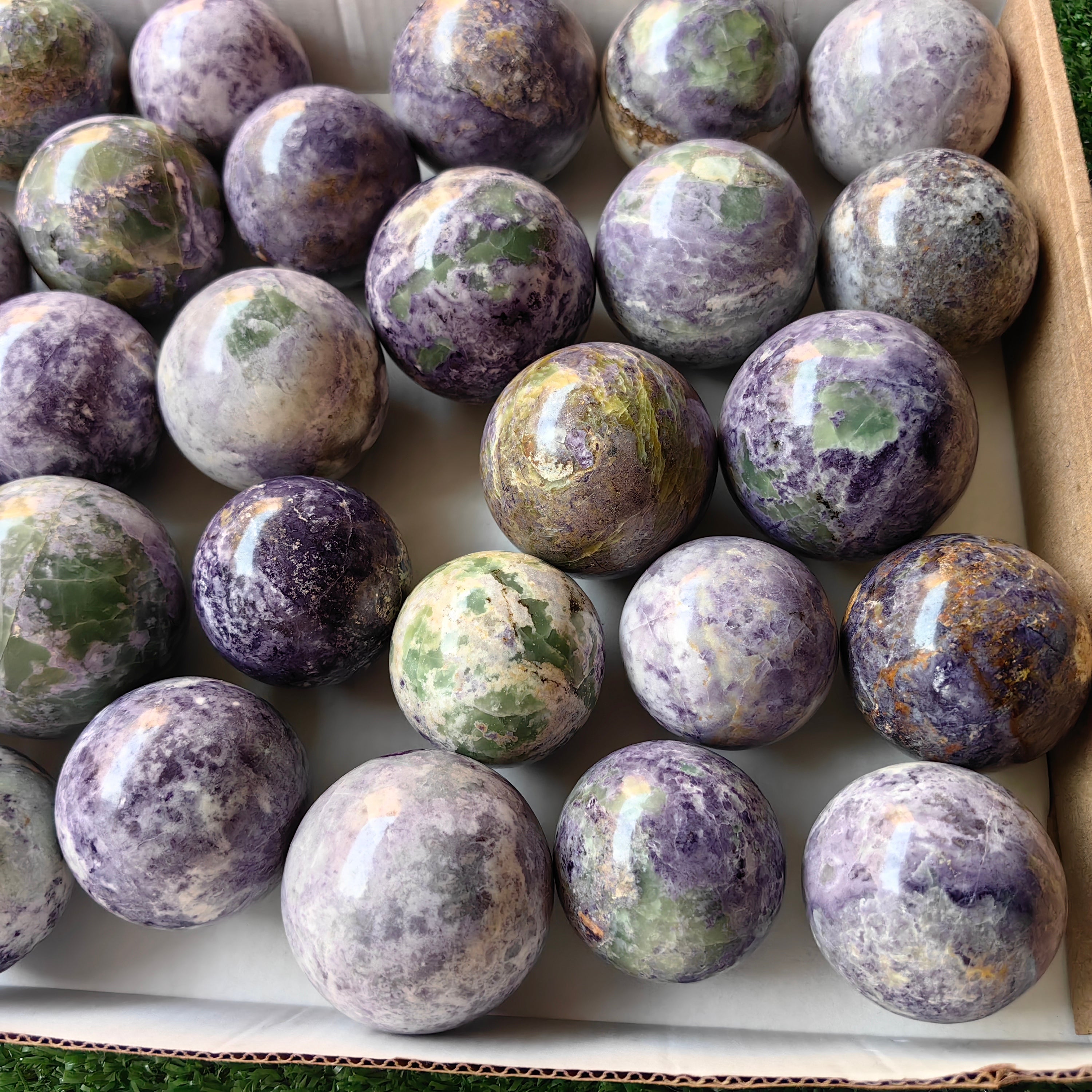32 pc bolivianite spheres