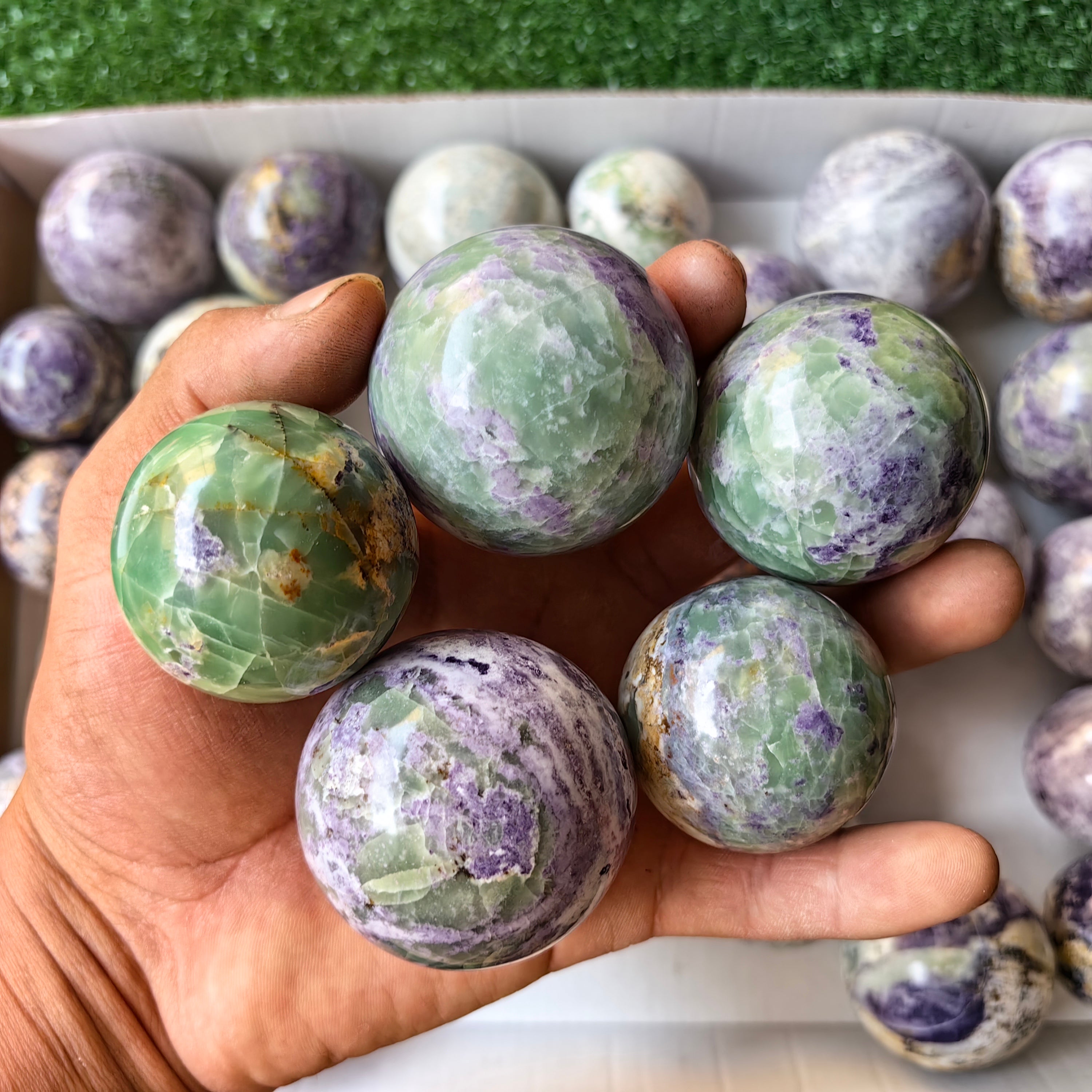 35 pc bolivianite spheres