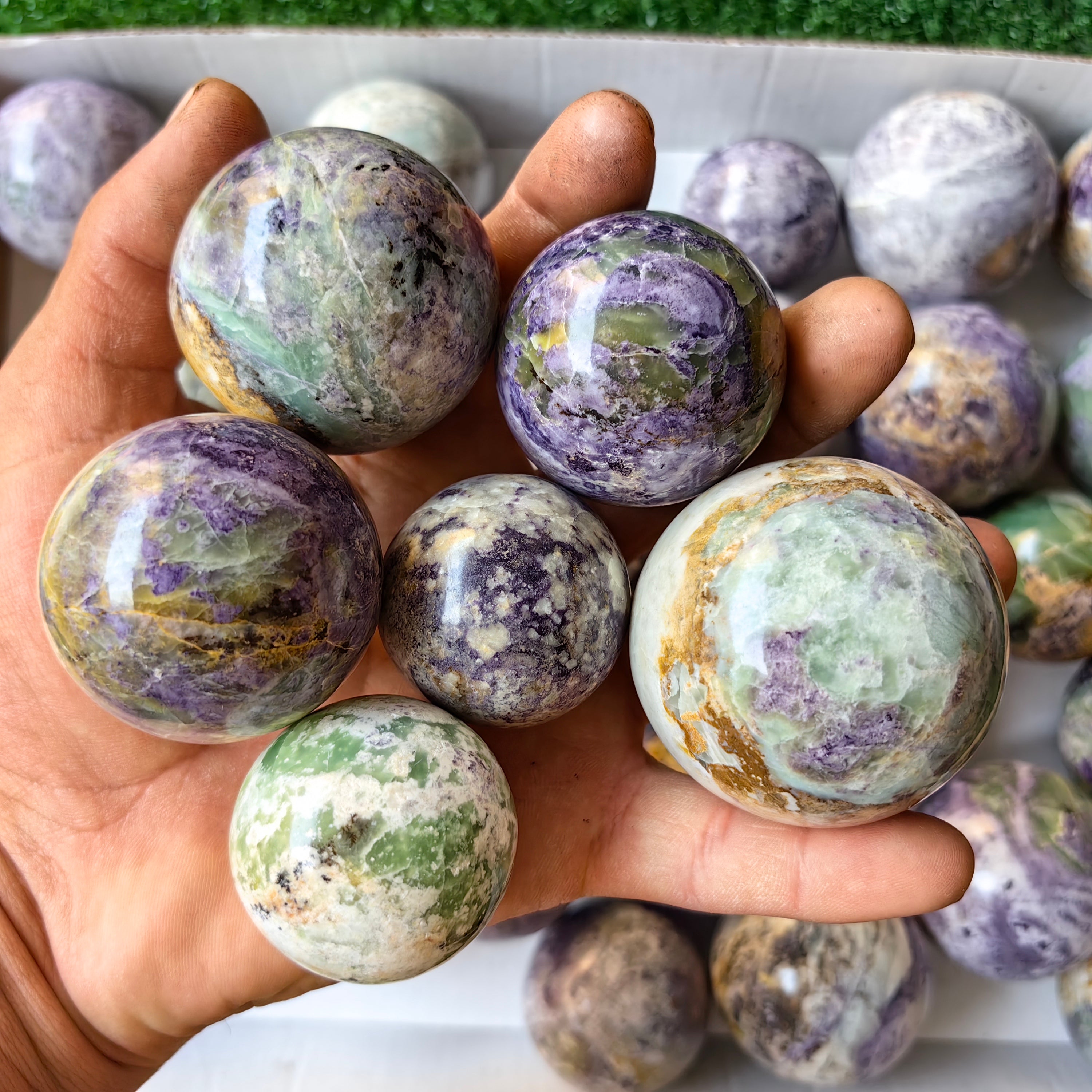 35 pc bolivianite spheres