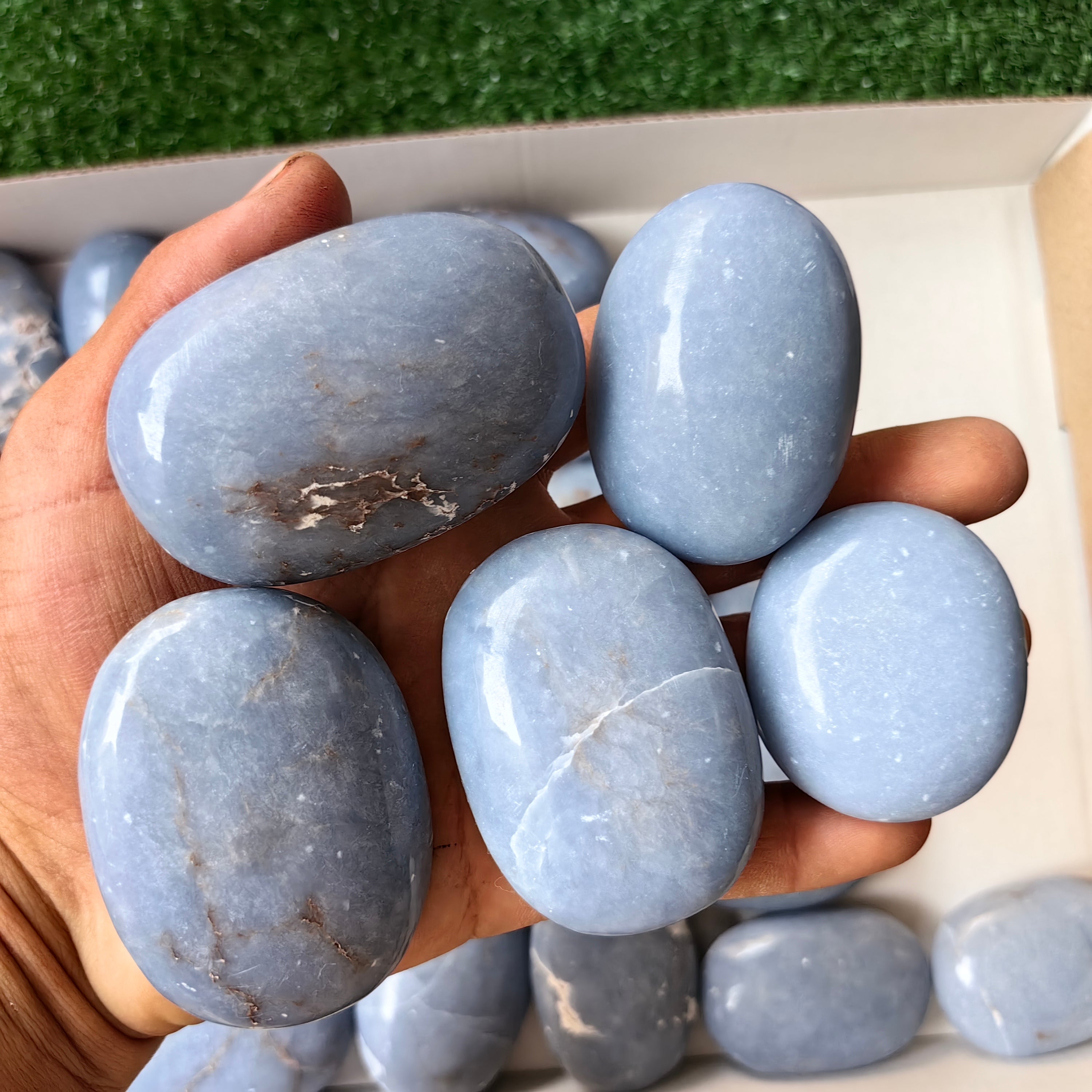 29 pc blue angelite palms