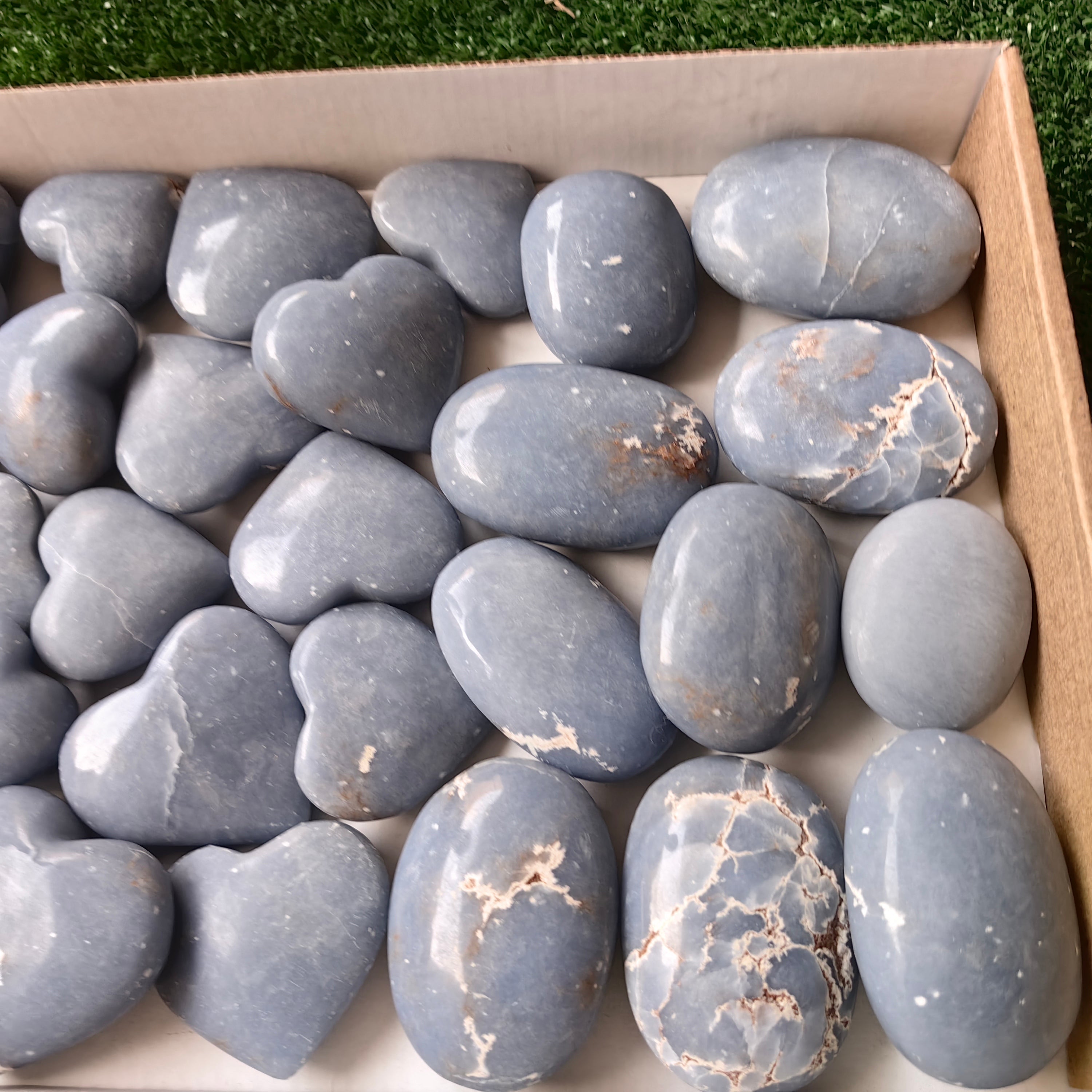 28 pc blue angelite palms & hearts