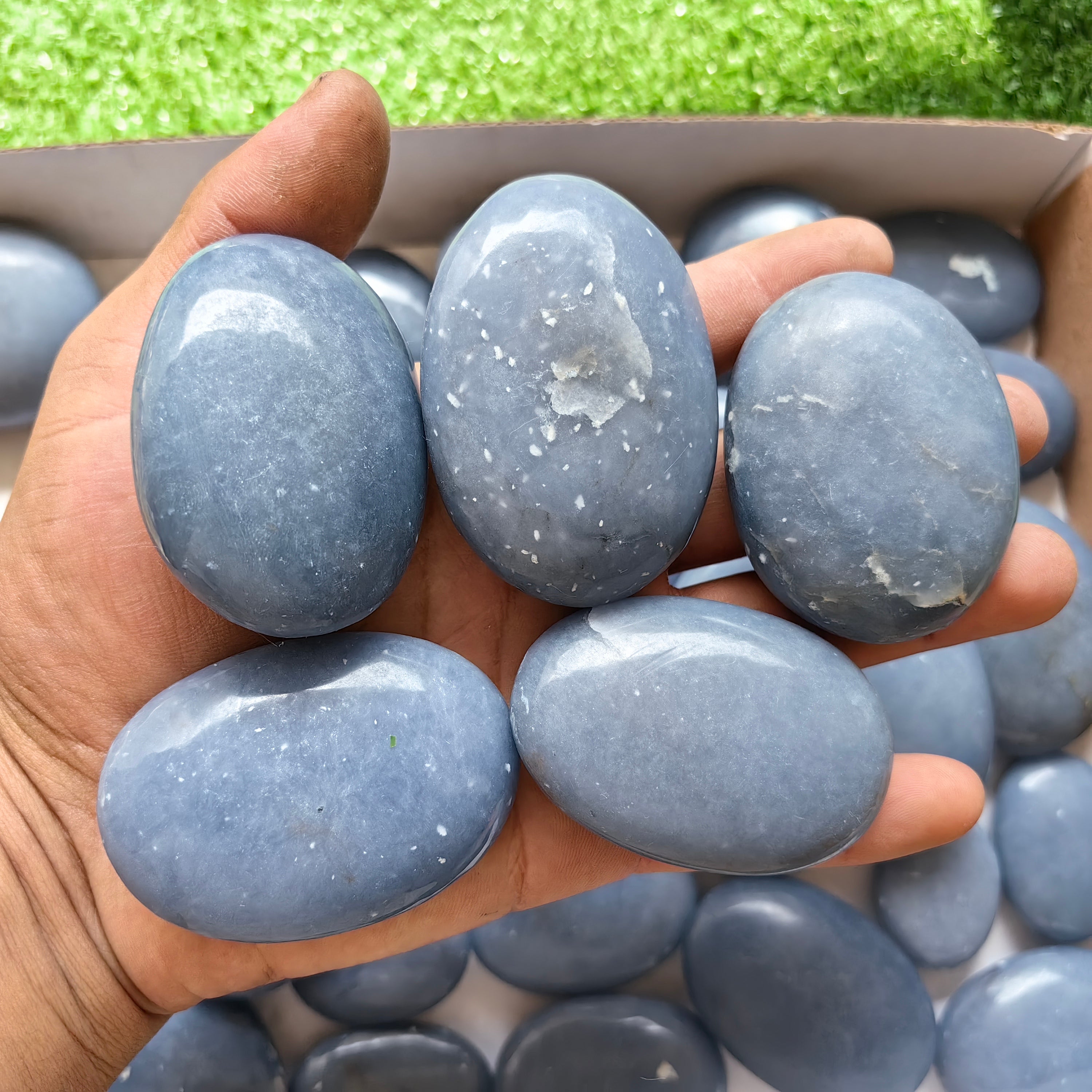 30 pc blue angelite palms