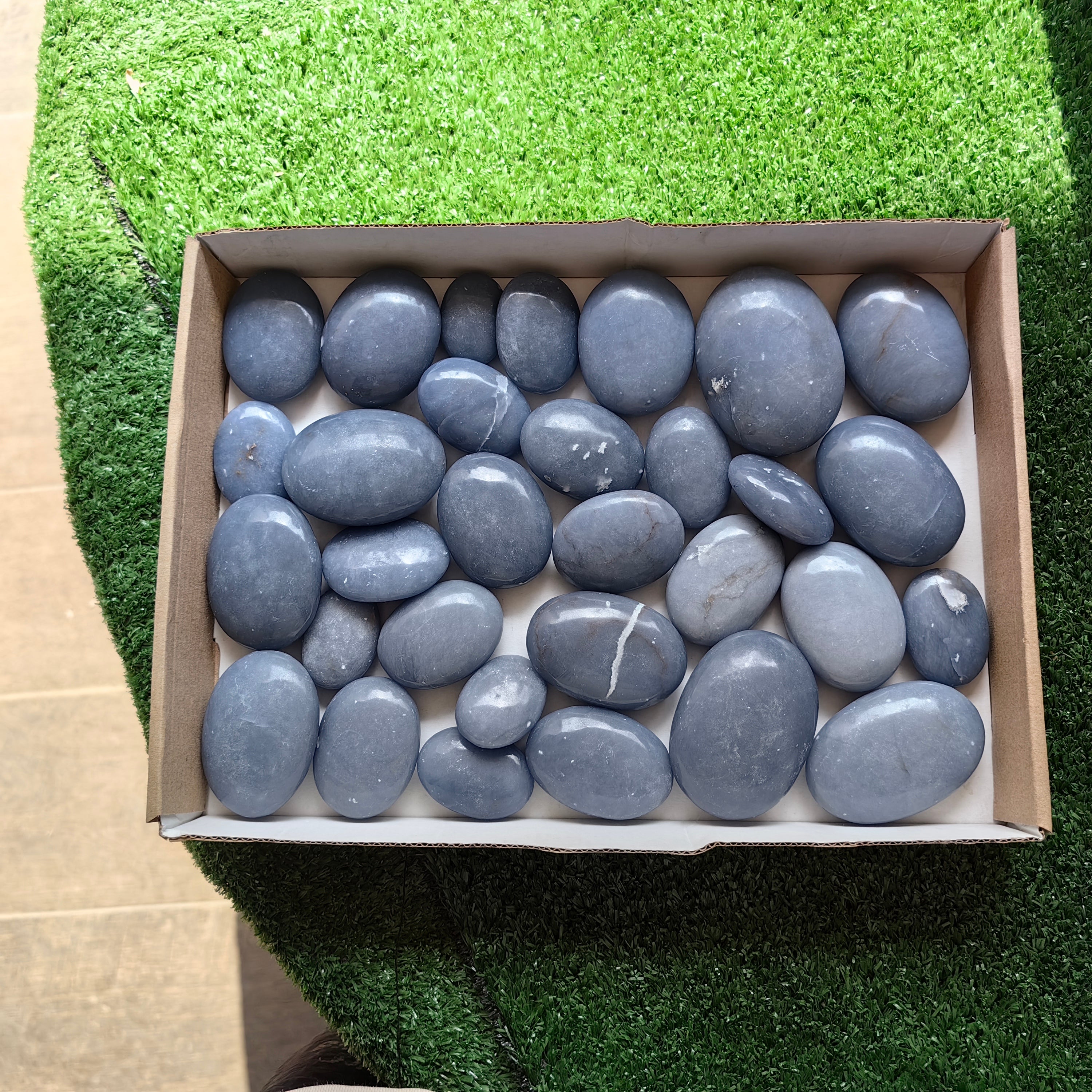 29 pc blue angelite palms