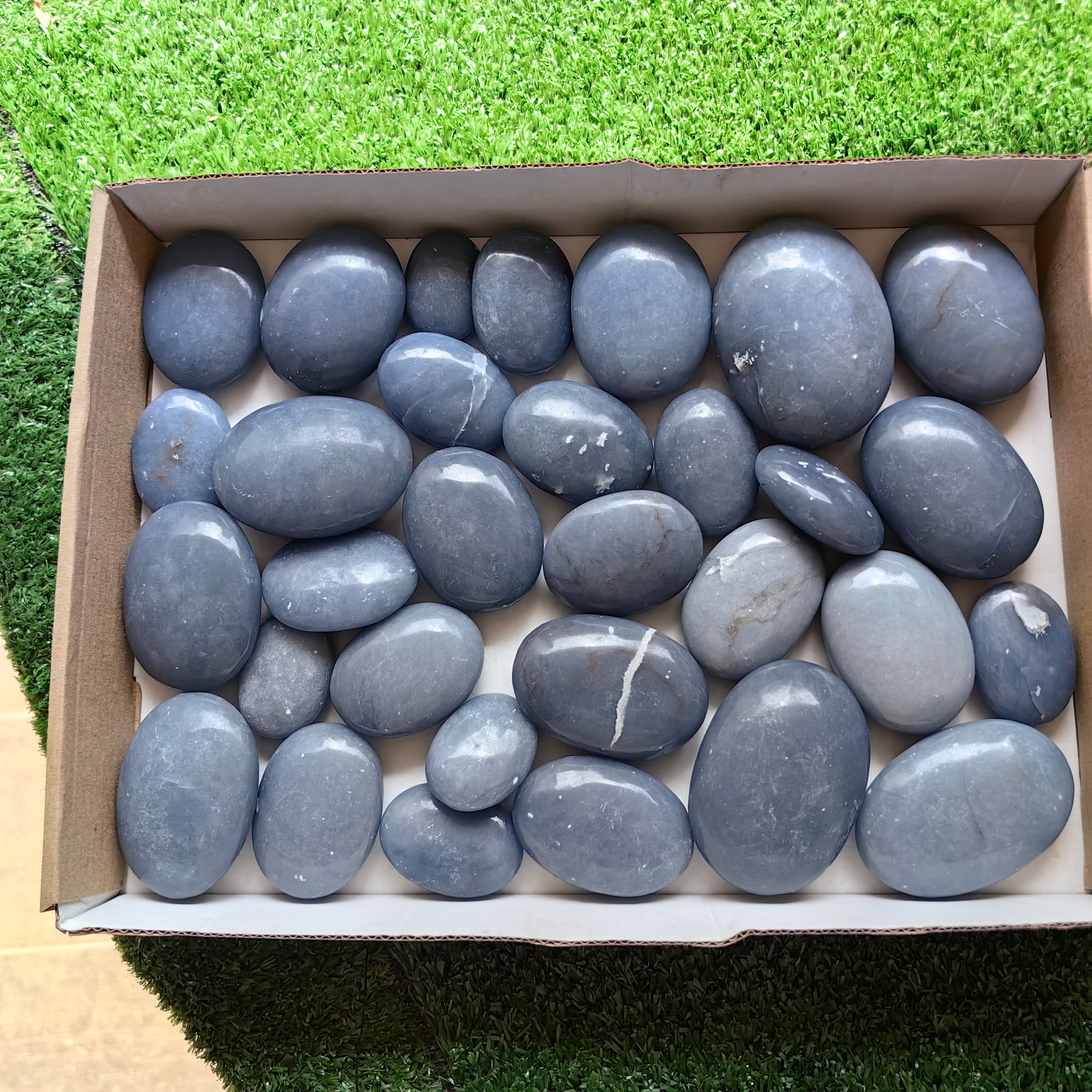 29 pc blue angelite palms