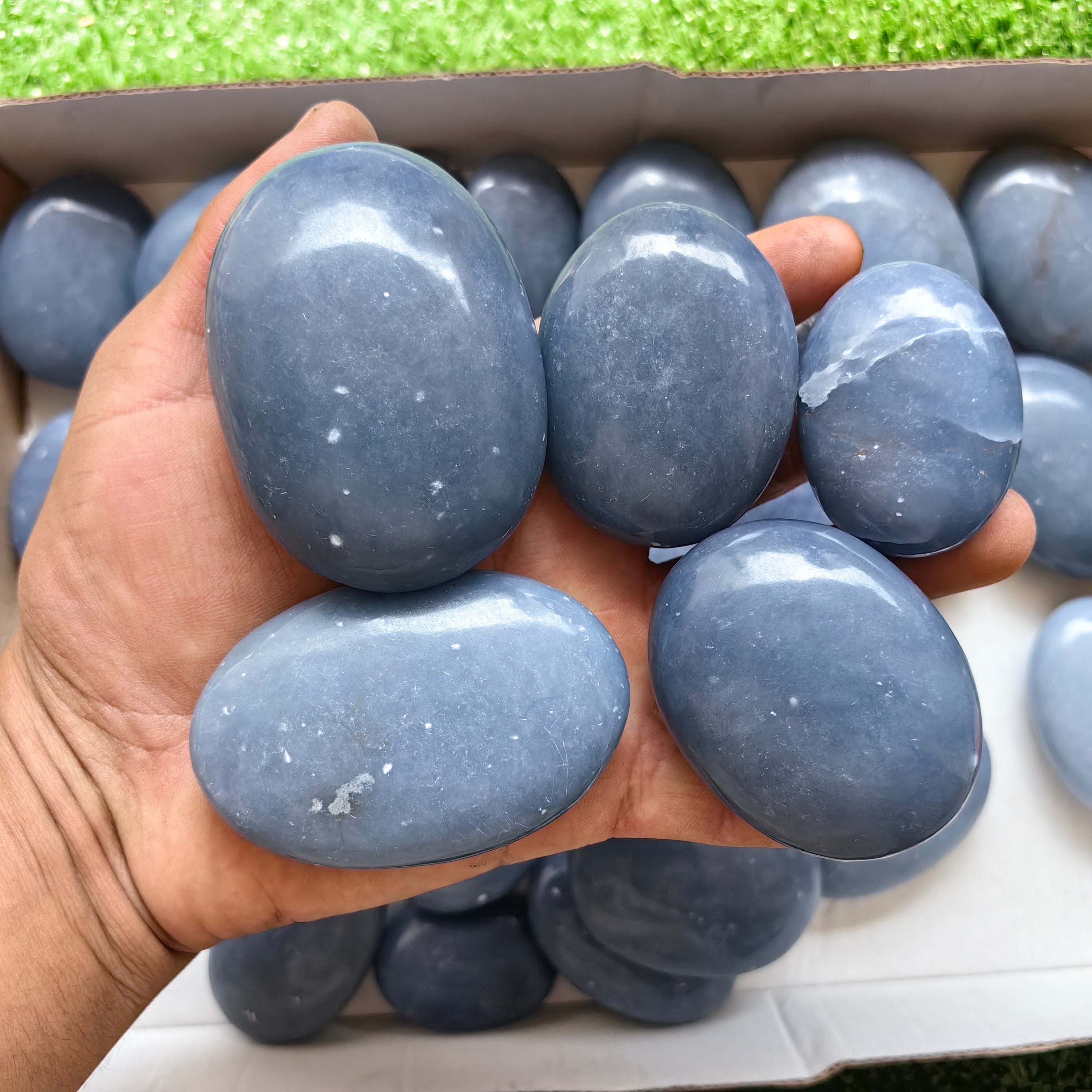 29 pc blue angelite palms