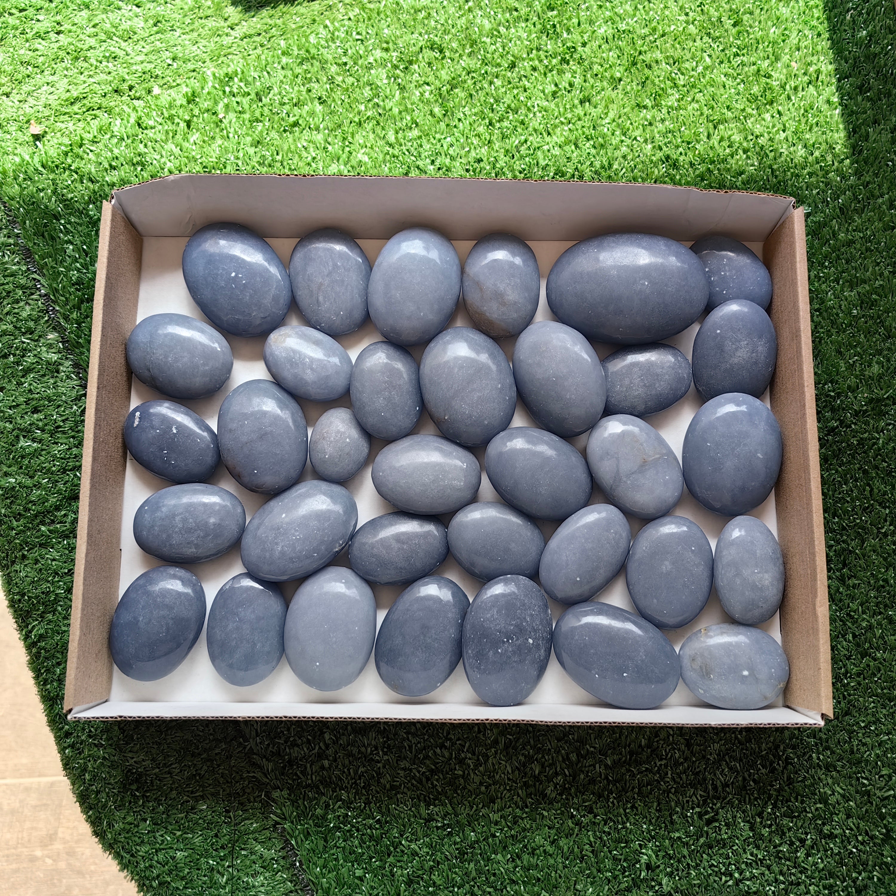 34 pc blue angelite palms