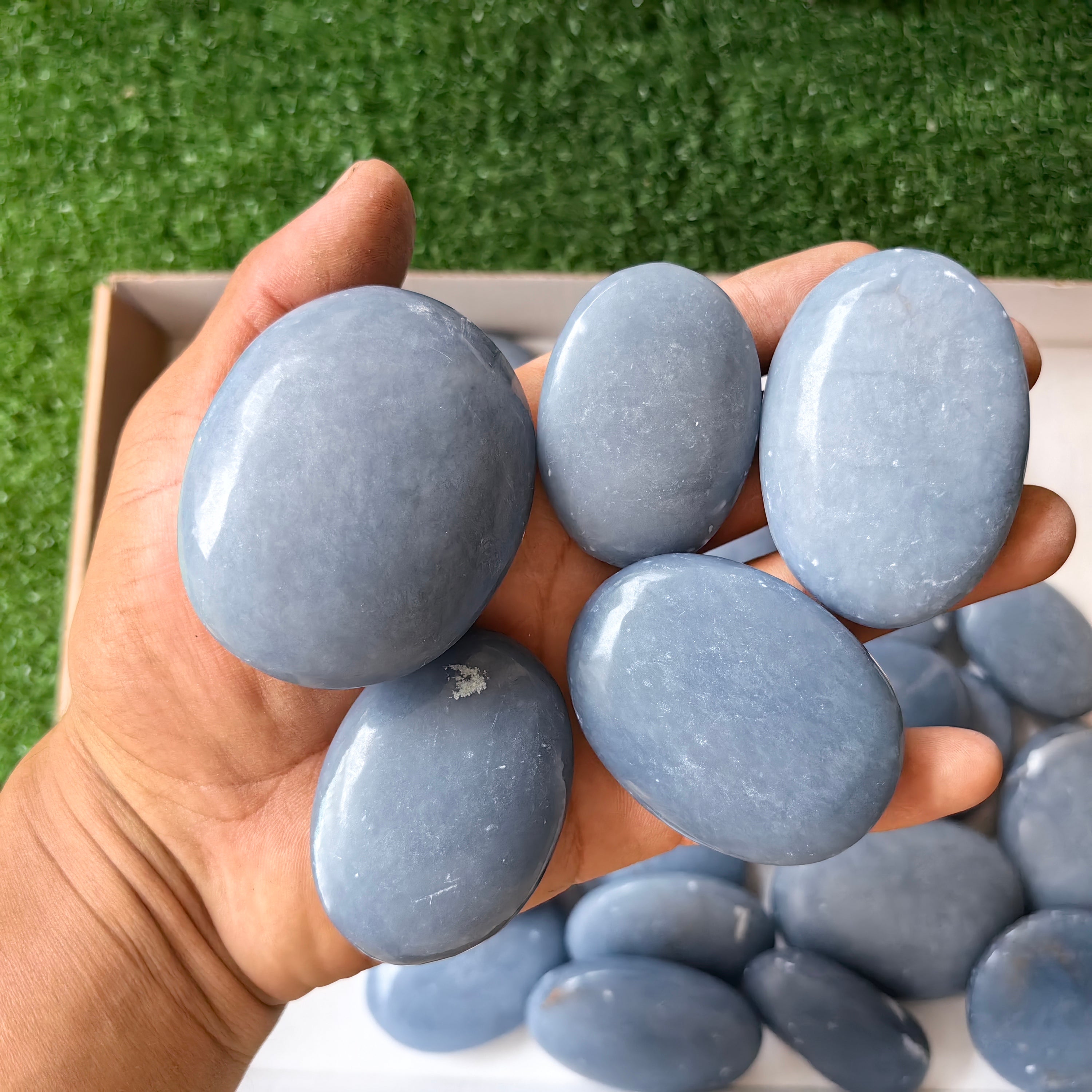 33 pc blue angelite palms