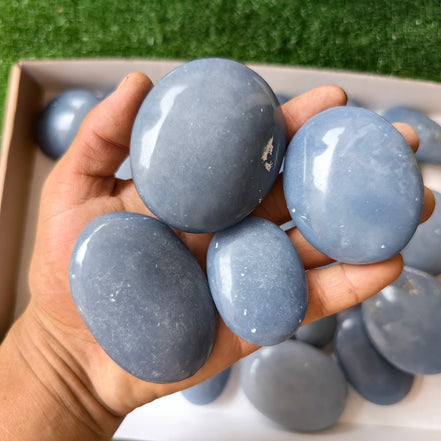 28 pc blue angelite palms