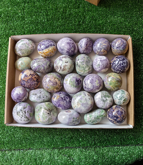28 pc bolivianite free forms