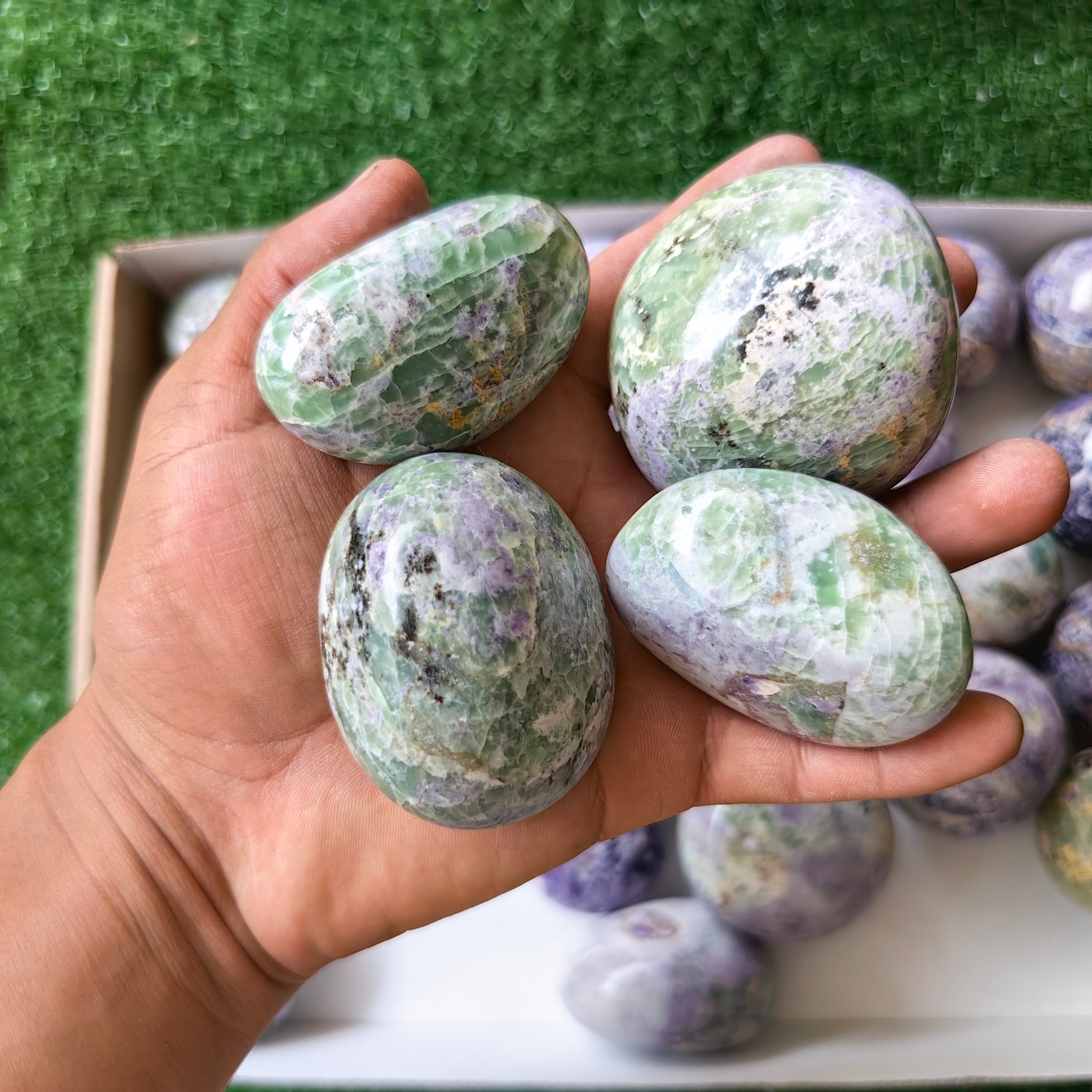 28 pc bolivianite free forms