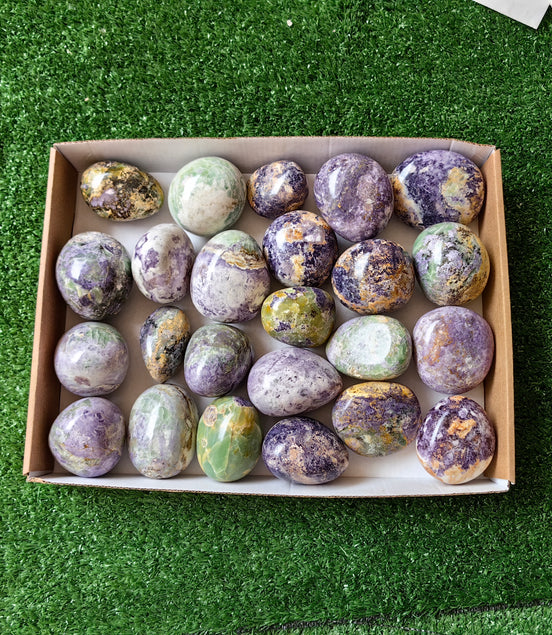 24 pc bolivianite free forms