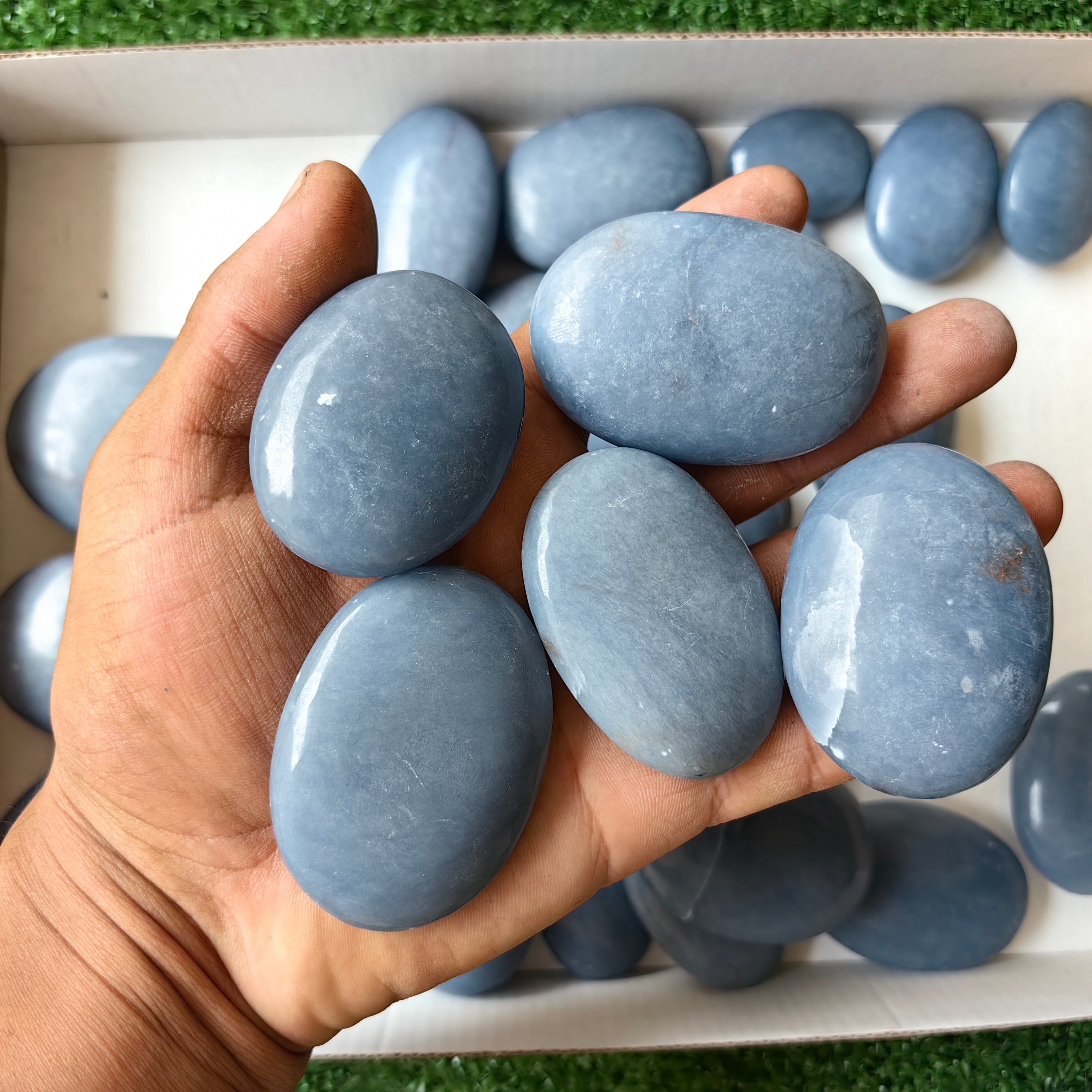 29 pc blue angelite palms