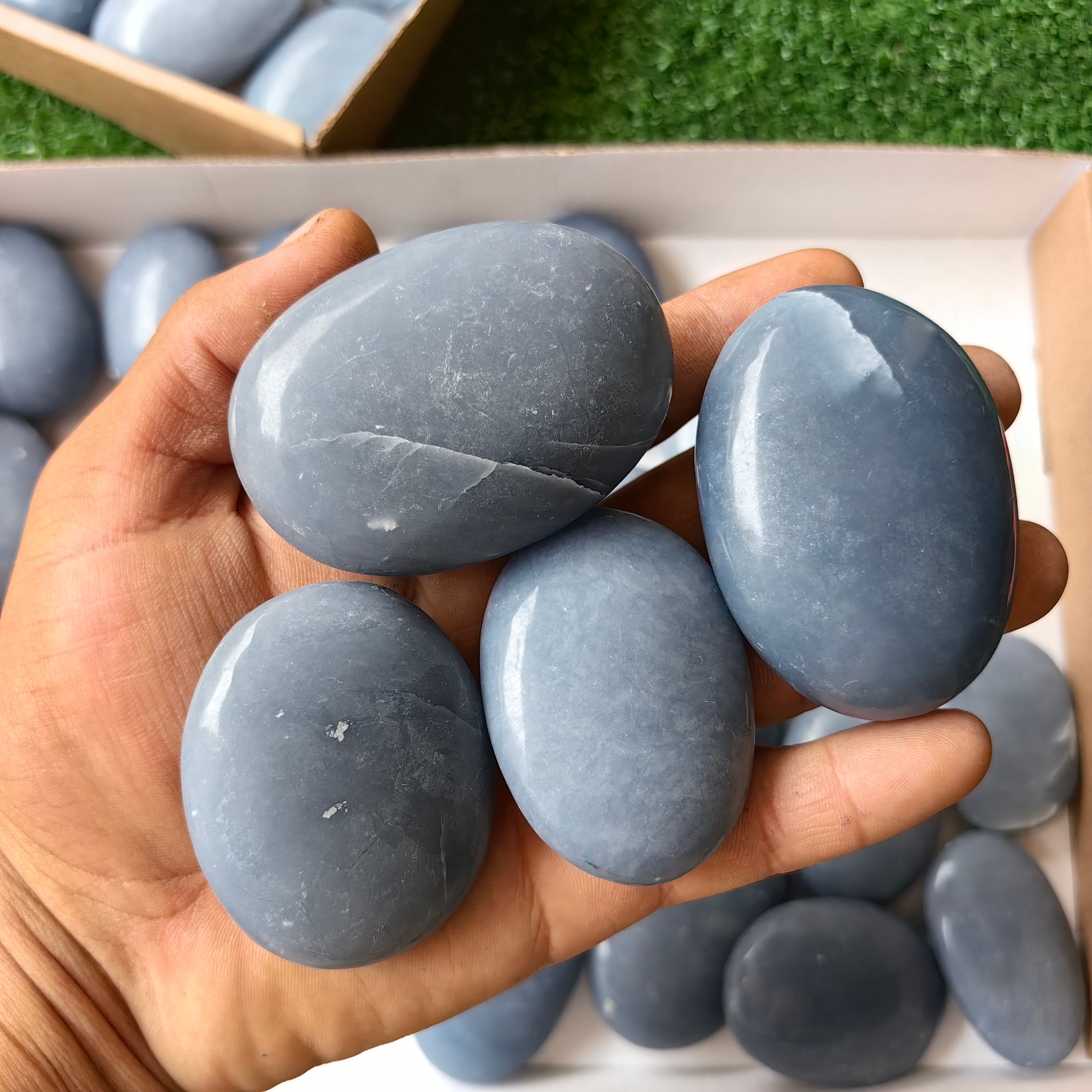 30 pc blue angelite palms