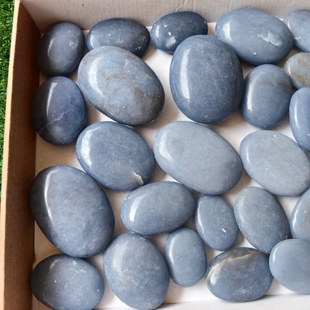 36 pc blue angelite palms